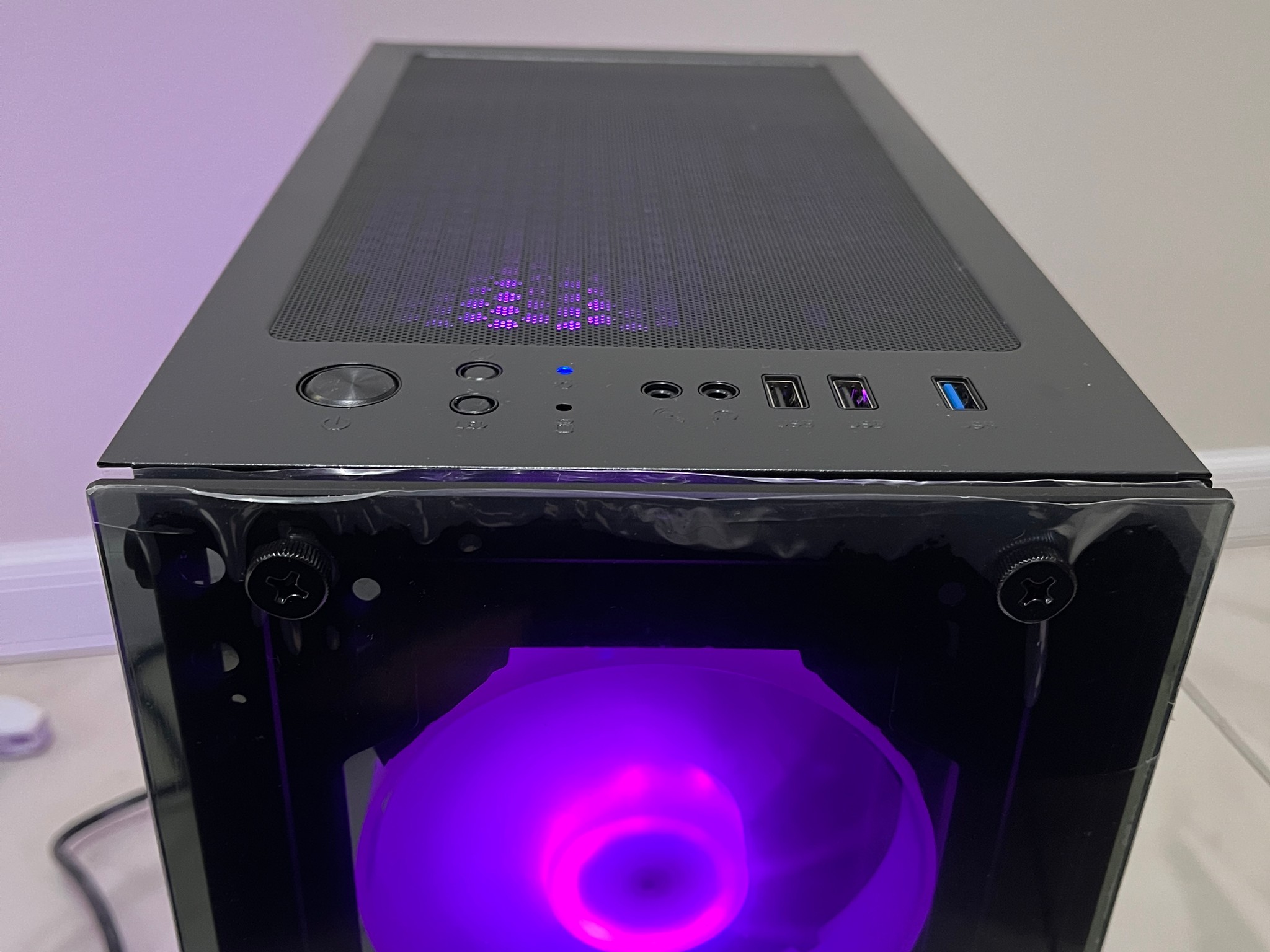 NVIDIA RTX 2060, Intel i5-6600, 12GB RAM, 870 GB Storage, RGB Gaming PC w/ RGB Remote & Wi-Fi