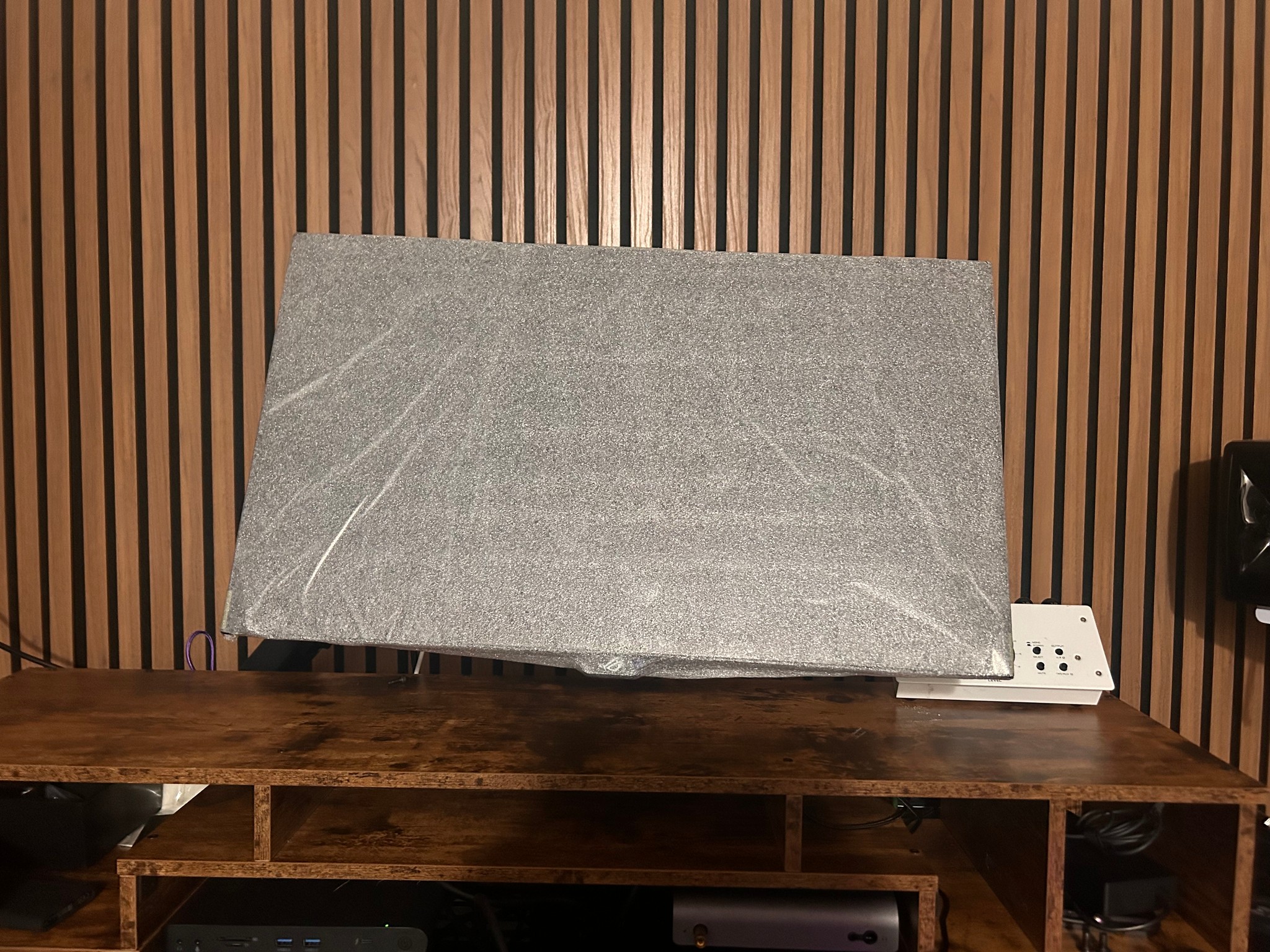 ASUS ROG Strix OLED 27" (240hz) 2K WQHD (2560x1440) 240Hz Gaming Monitor (XG27AQDMG) (0 HOURS USED)