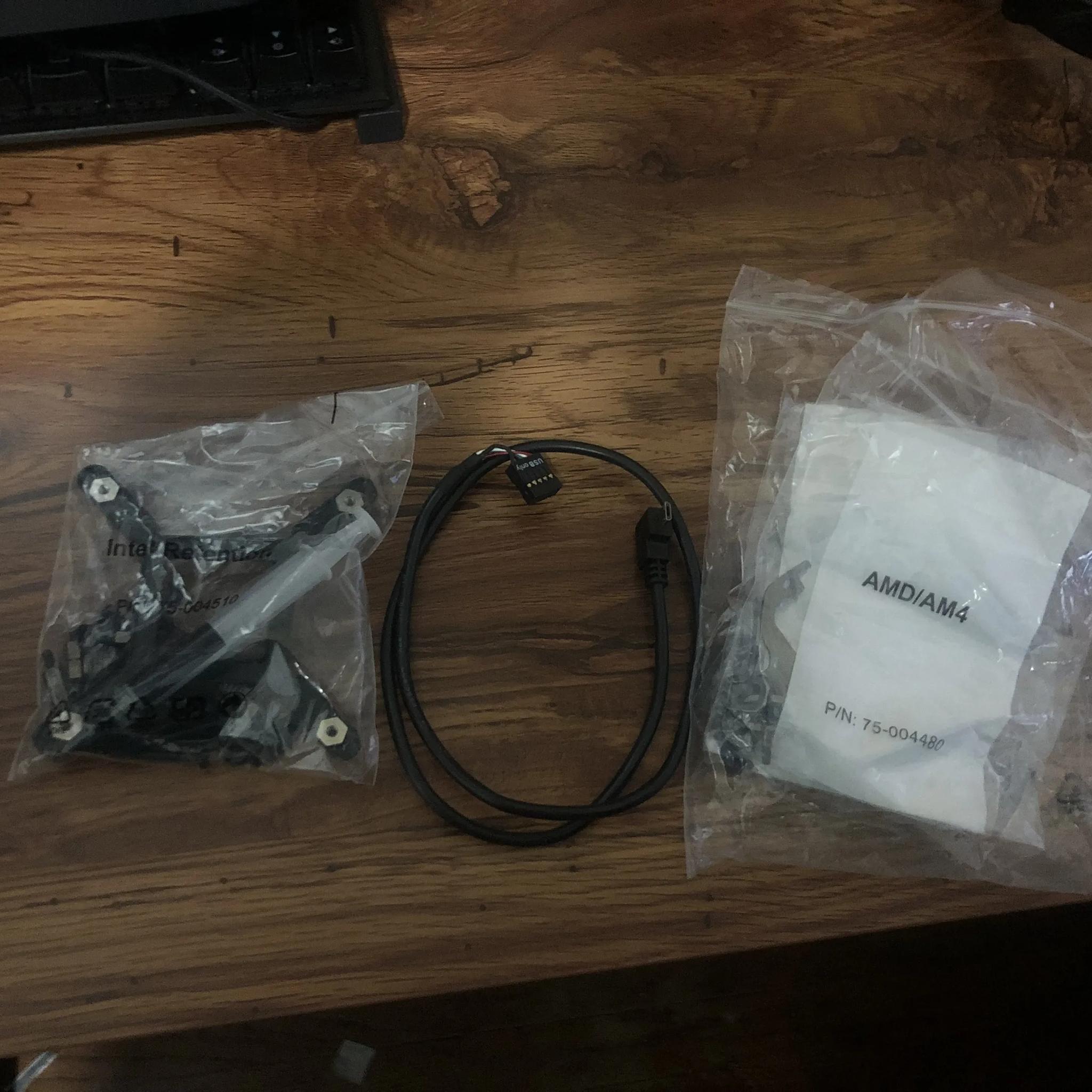 Corsair H100i Pro RGB XT + 2 Noctua Redux 120mm Fans