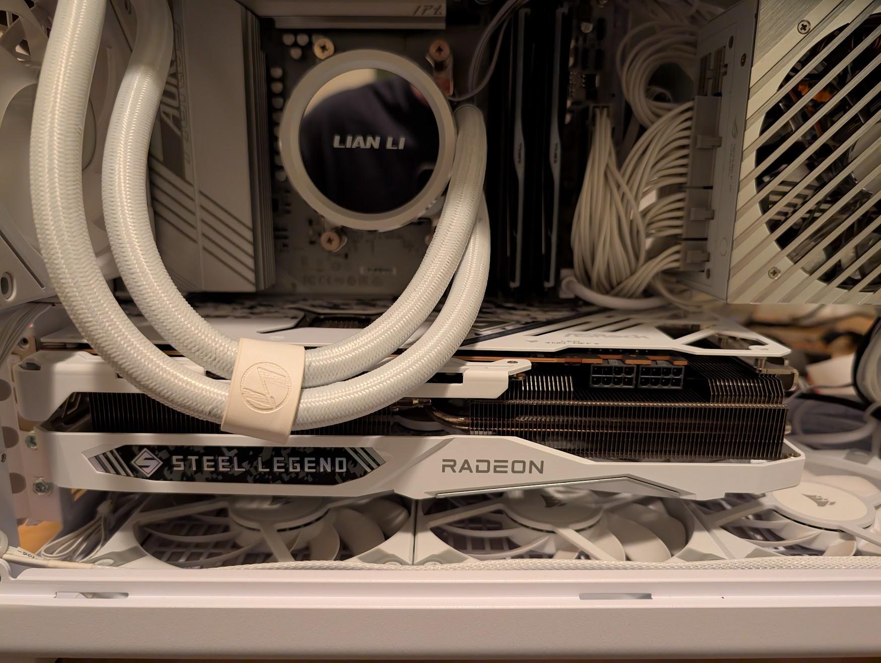 ASRock Radeon RX 7900 GRE Steel Legend - White 16 GB
