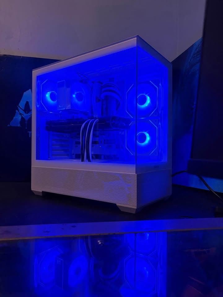 RX 5700XT|Ryzen 5 4500|32GB RAM|1TB M.2 SSD|Windows 11 Pro