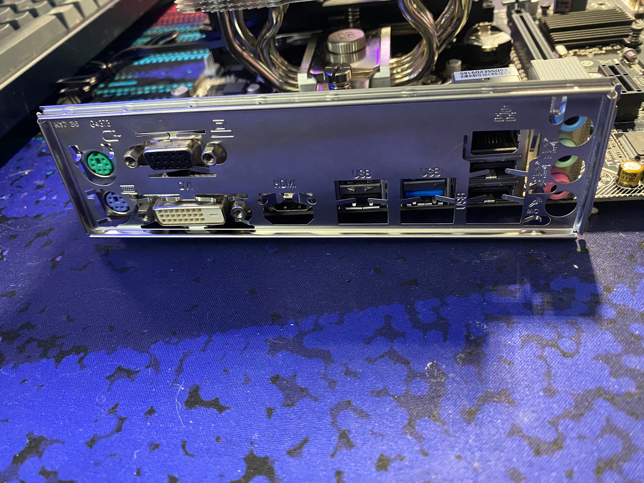 Budget Gaming Combo! H110 MB, i7 6700, 16gb of ddr4 2666, Thermal Right Burst Assassin CPU Cooler.