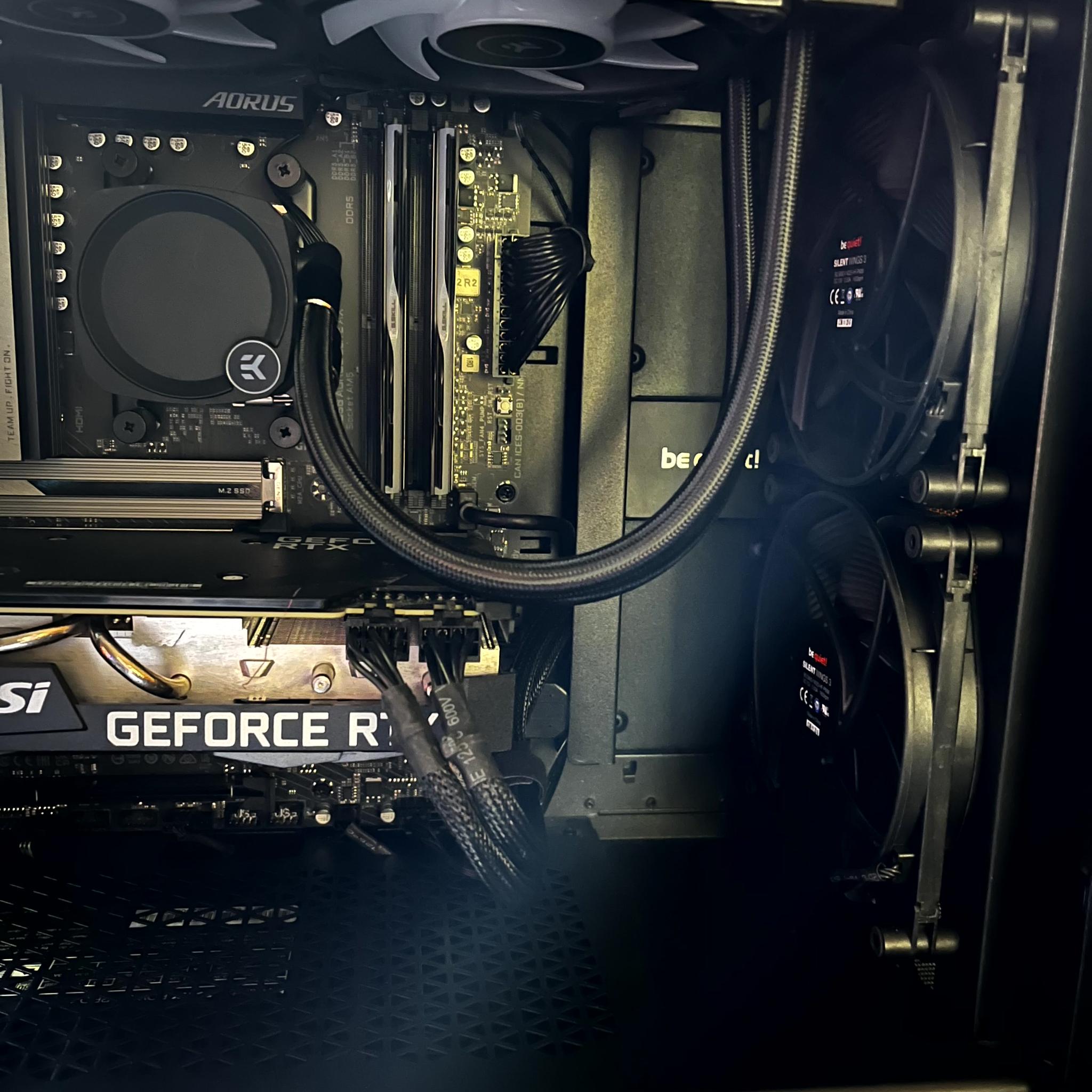 Ryzn 5 7600X RTX 3070 DDR5 RAM 32G @ 6000MT/s