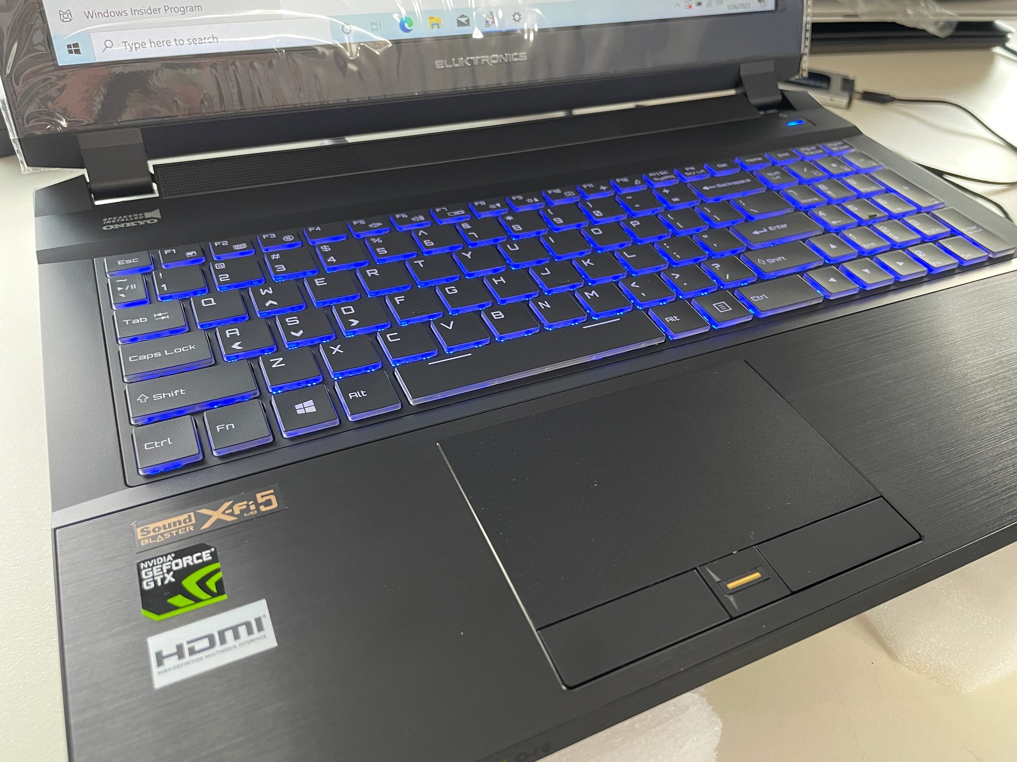 Clevo 15.6" P650RA + i7 6700HQ + GTX 965m + 1080p 60HZ