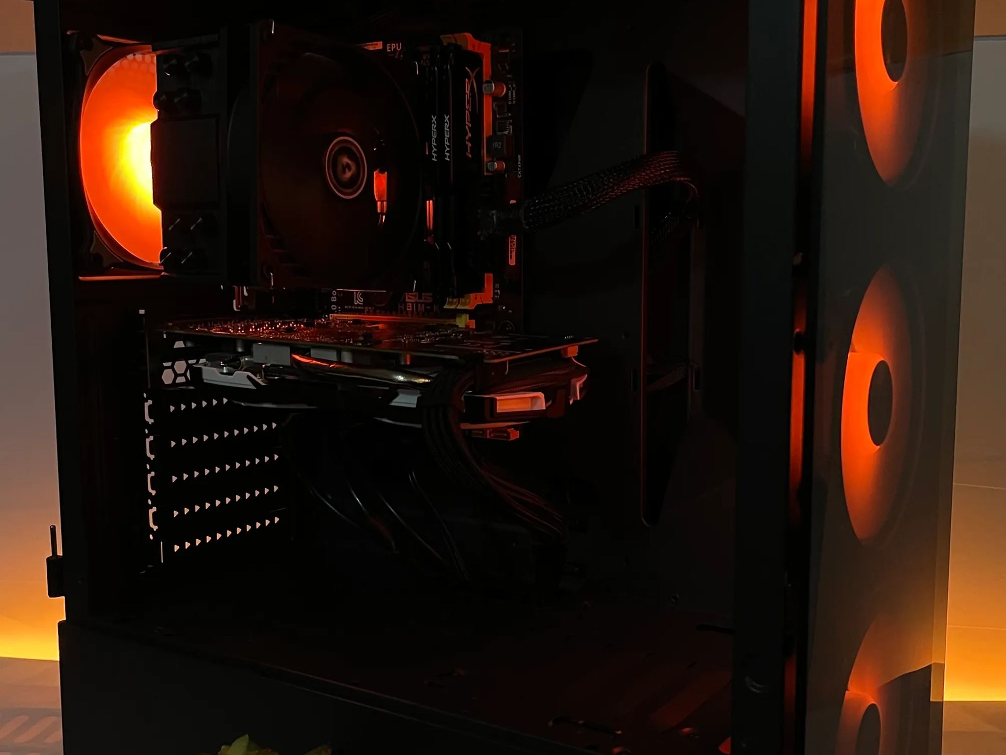 RGB i7 Gaming PC (i7-4770, 16GB RAM, RX 570 8GB, 512GB SSD/1TB HDD)