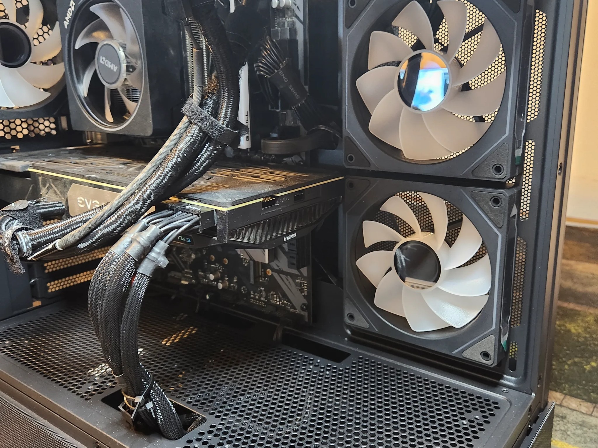 TEAM GEREN RTX 2080TI EVGA hybrid/ Ryzen 5 5600X 1440P gaming pc!