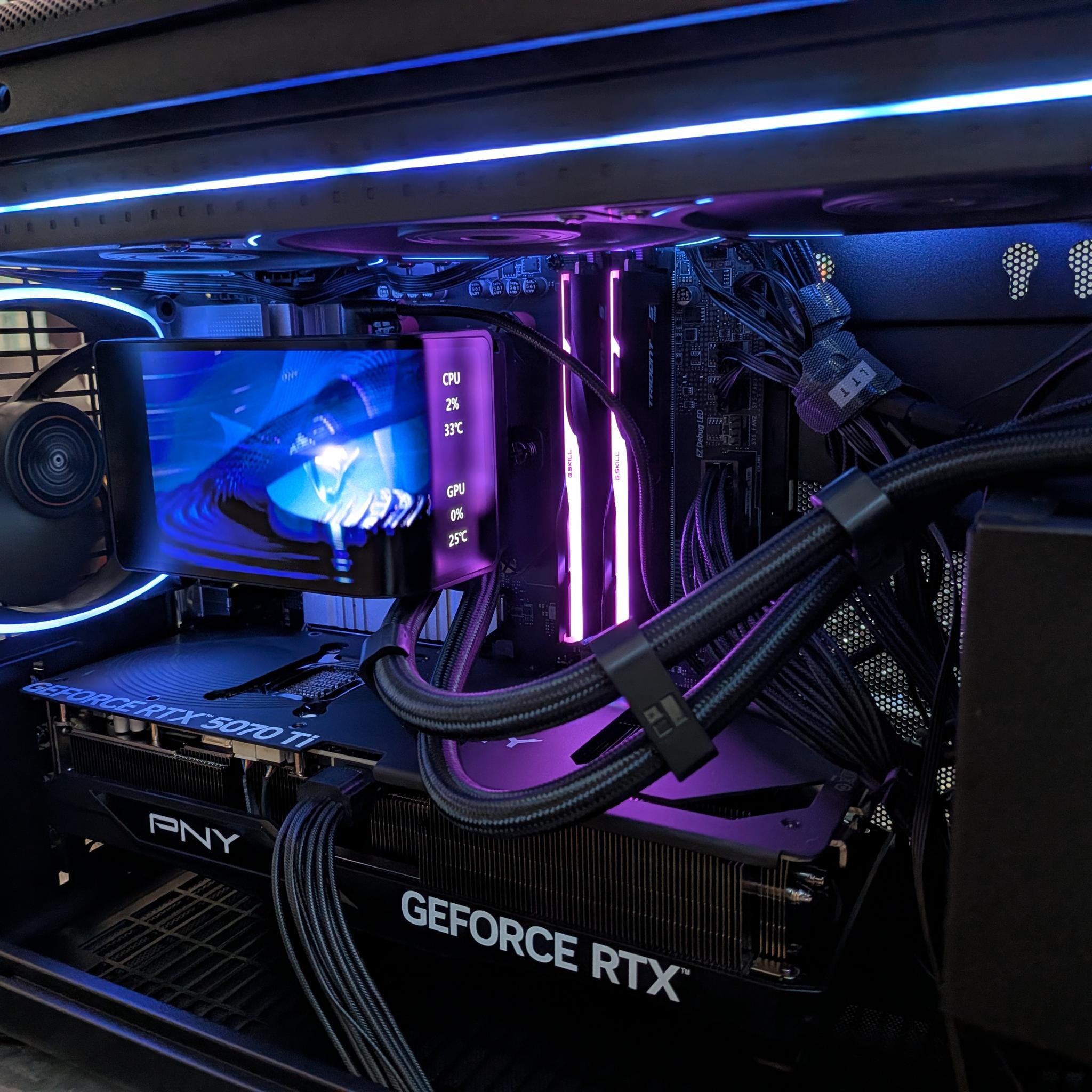 4K Stargate - RTX 5070 Ti, Ryzen 7 9800X3D, 32 GB DDR5, 2 TB Gen 4 NVME, RGB, Liquid Cooled