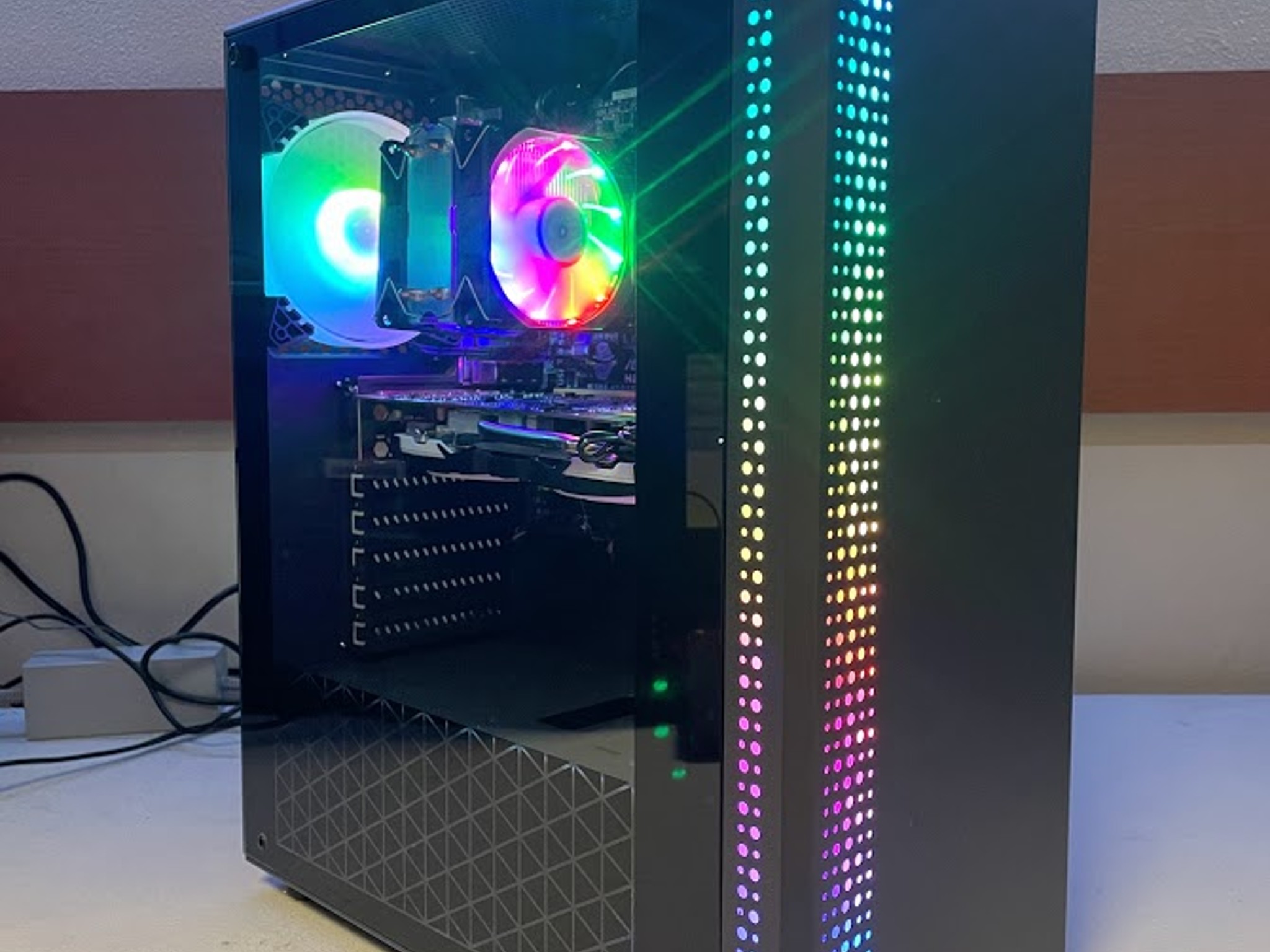 WARZONE Gaming Desktop PC Intel i5 Quad 8 GB SSD RX 470 4GB HDMI WIN 10 PRO