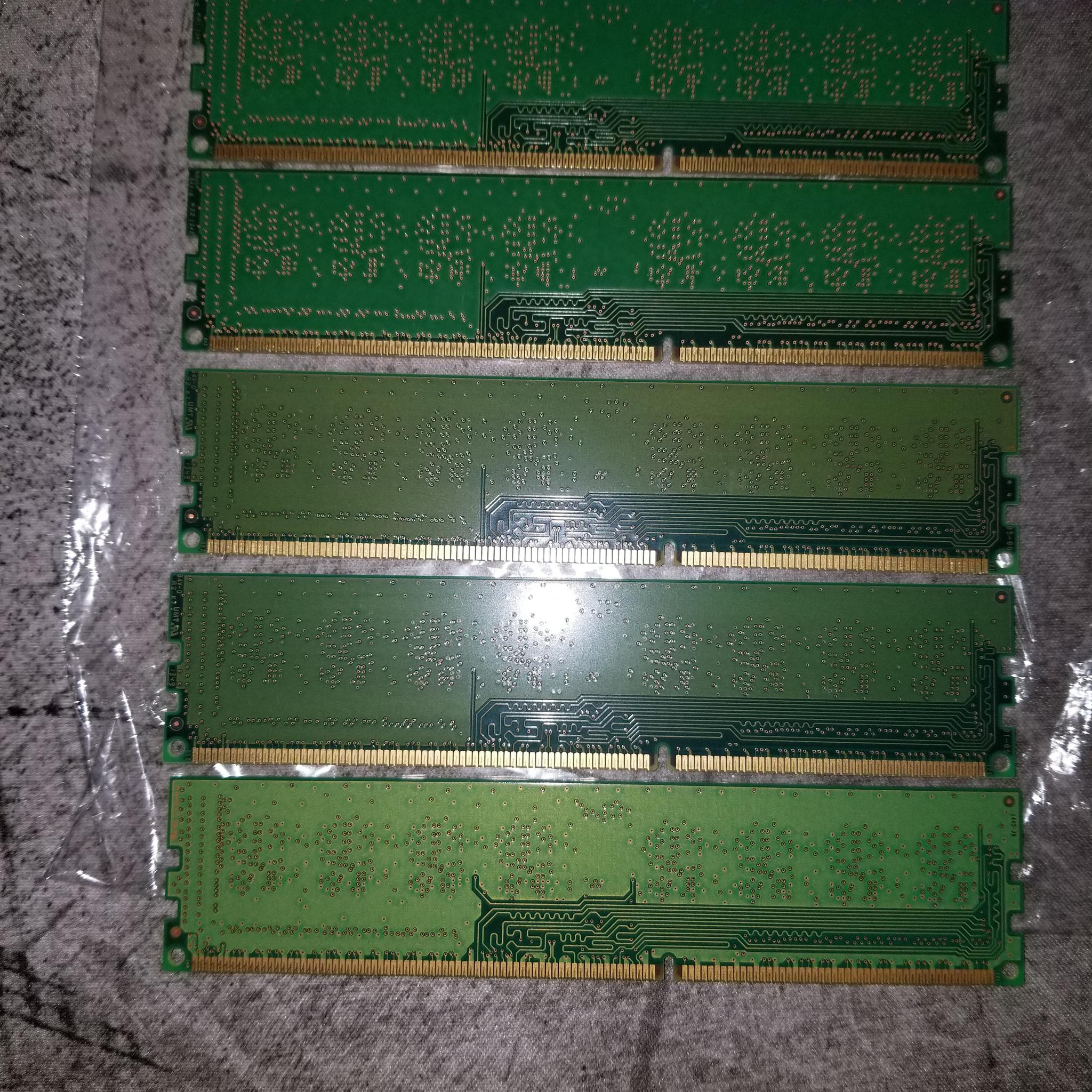 Samsung (OEM) DDR3 PC3-12800 (1600MT/s) 4GiB Memory
