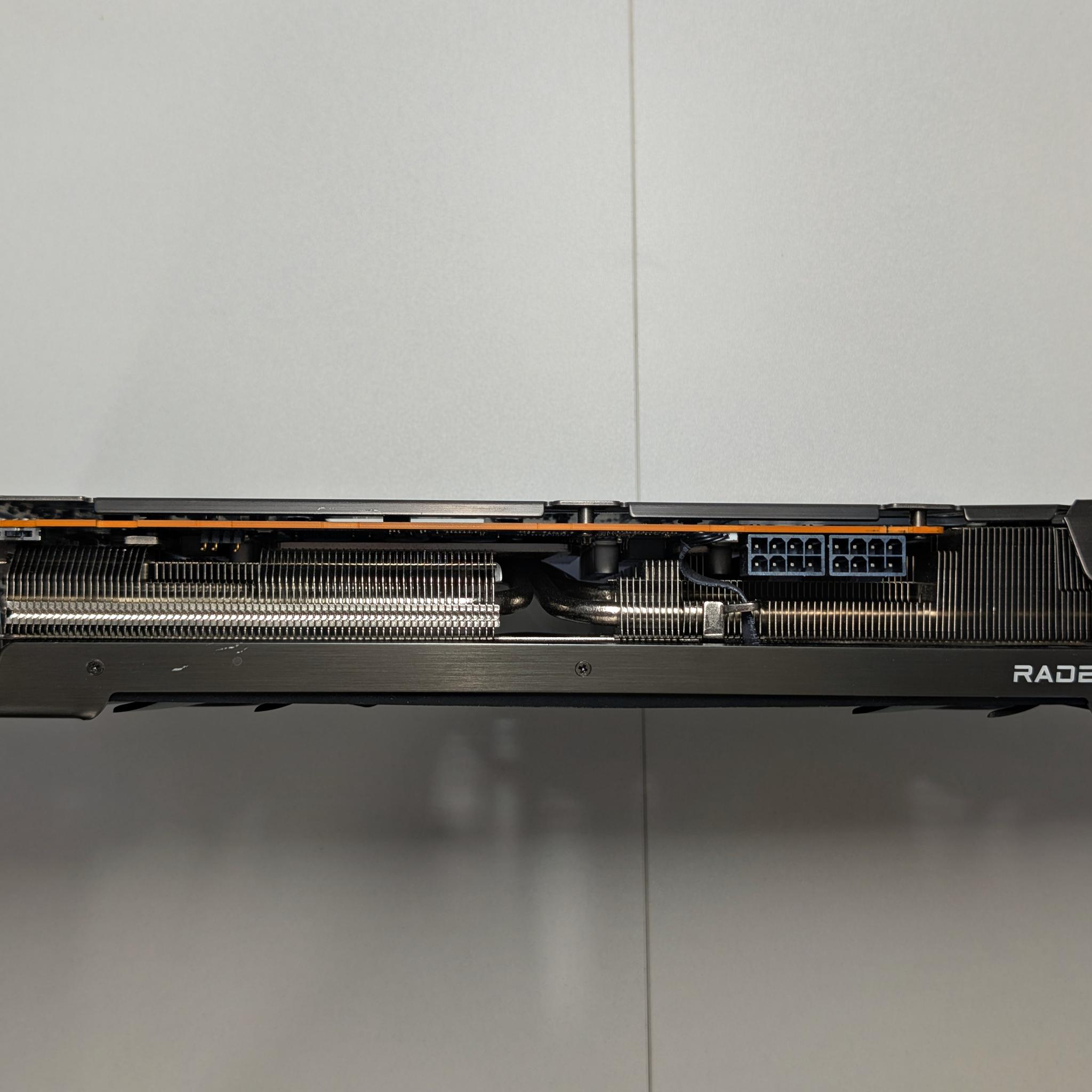 Ryzen 5 5600X + RX 6700 XT Red Devil + ROG Strix B550-F + 16GB DDR4