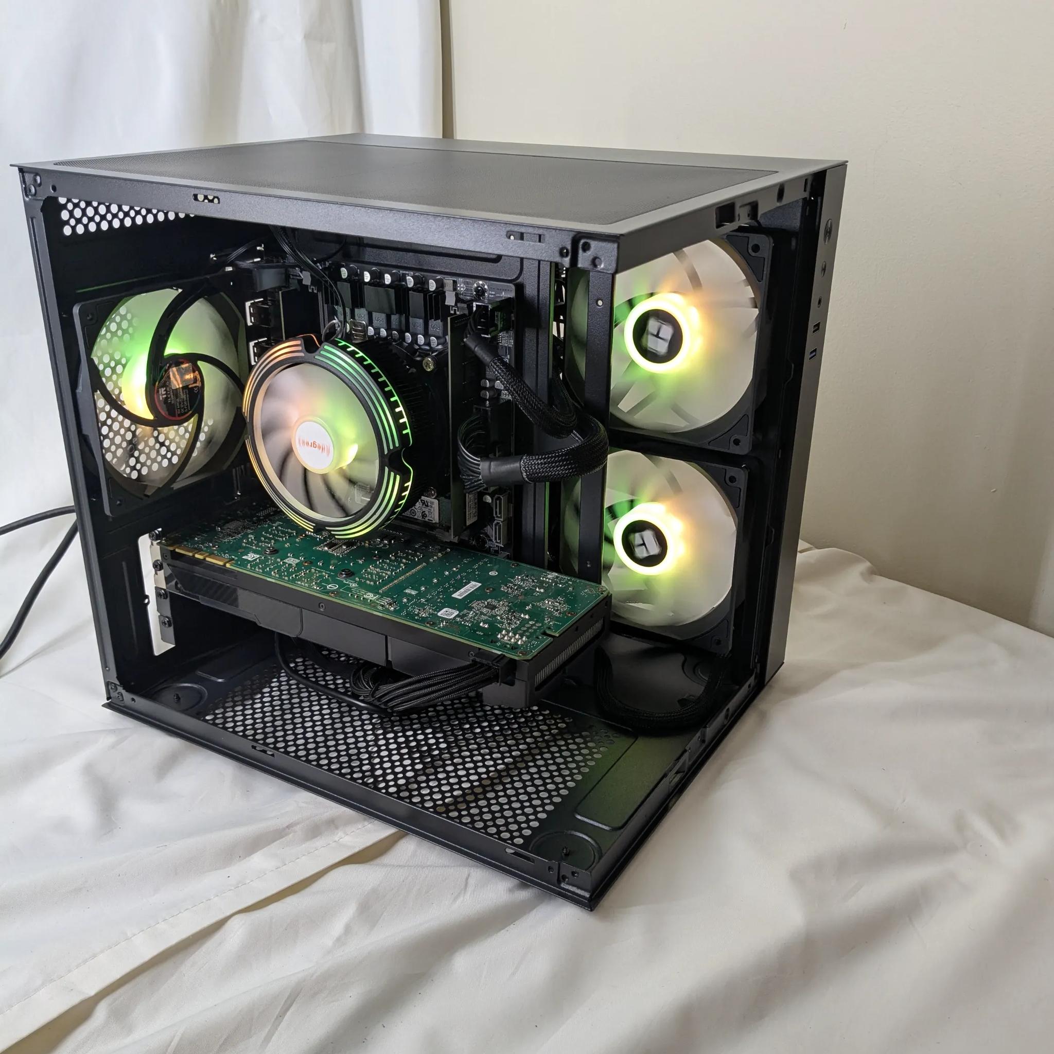 GTX 1080 | 14 cores 28 threads | 32 GB RAM