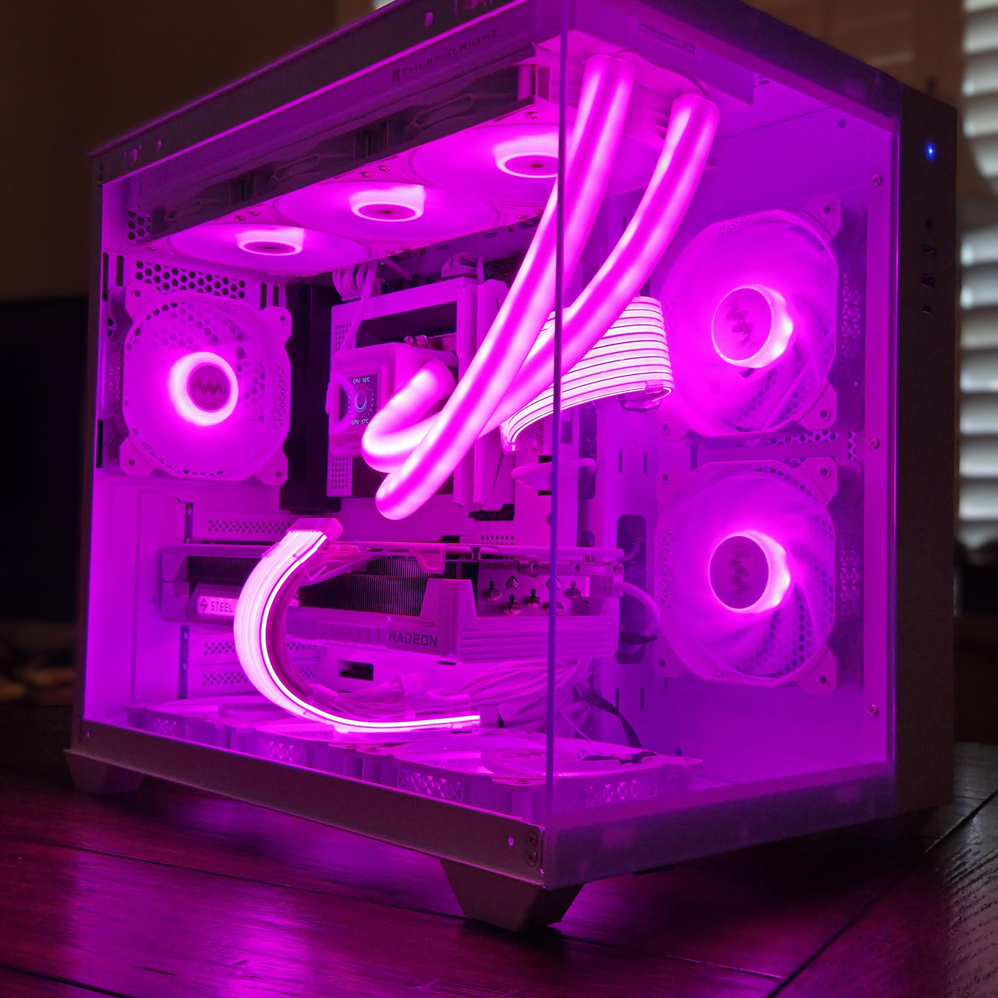 Blizzard! ❄️ | RX 9070 XT Gaming PC | Intel i5-14600K | 32GB DDR5 | 1TB Gen4 NVMe | 2" LCD Display!