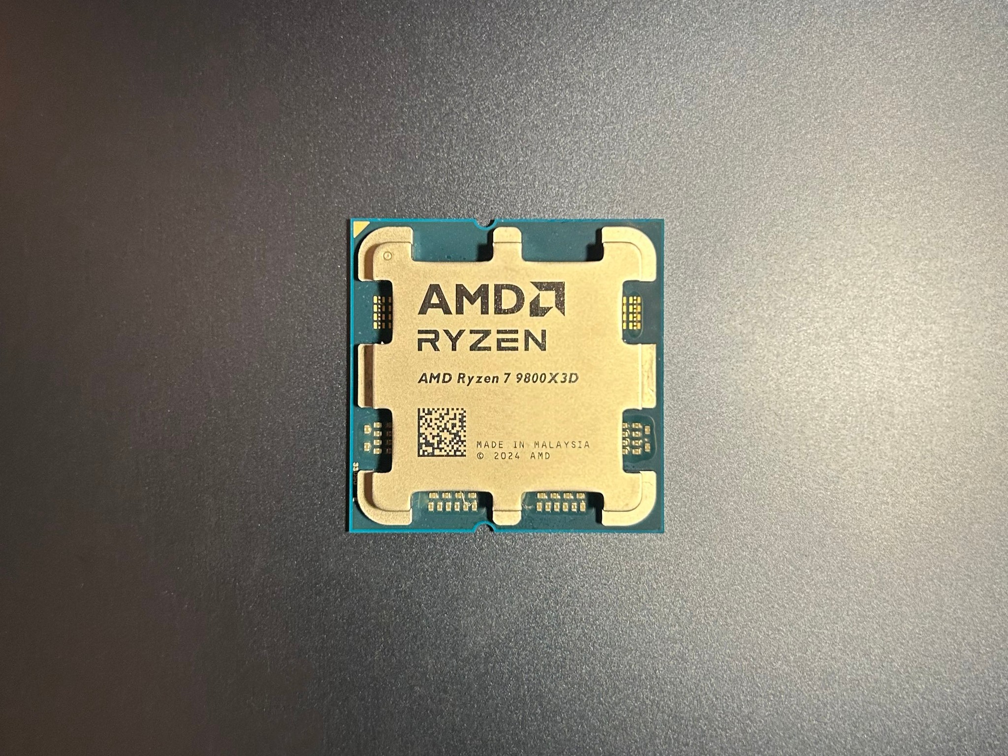 AMD Ryzen 7 9800X3D