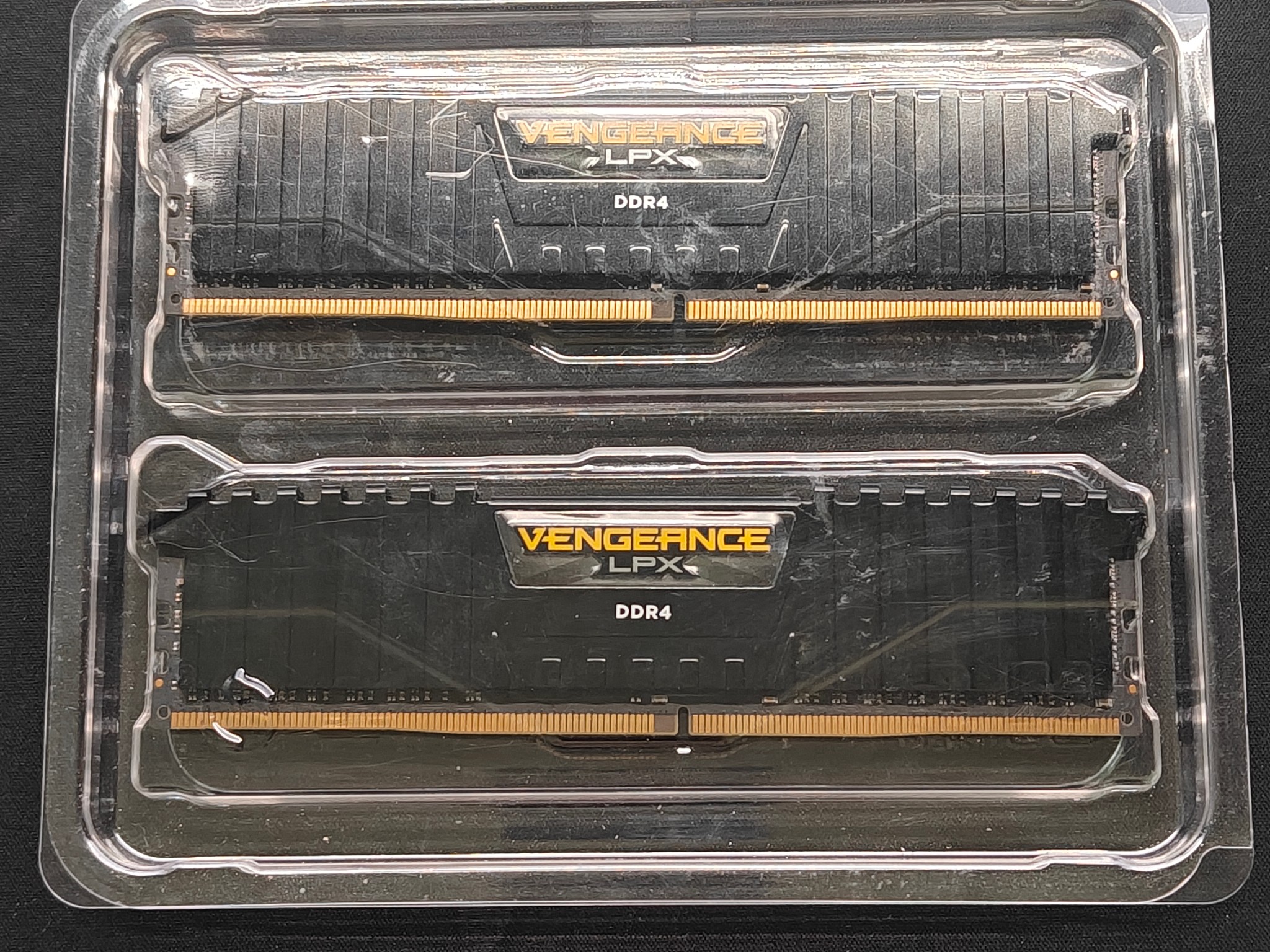 CORSAIR VENGEANCE LPX 32GB (2x16GB) DDR4 3200MHz CL16 Dual-Channel RAM Kit