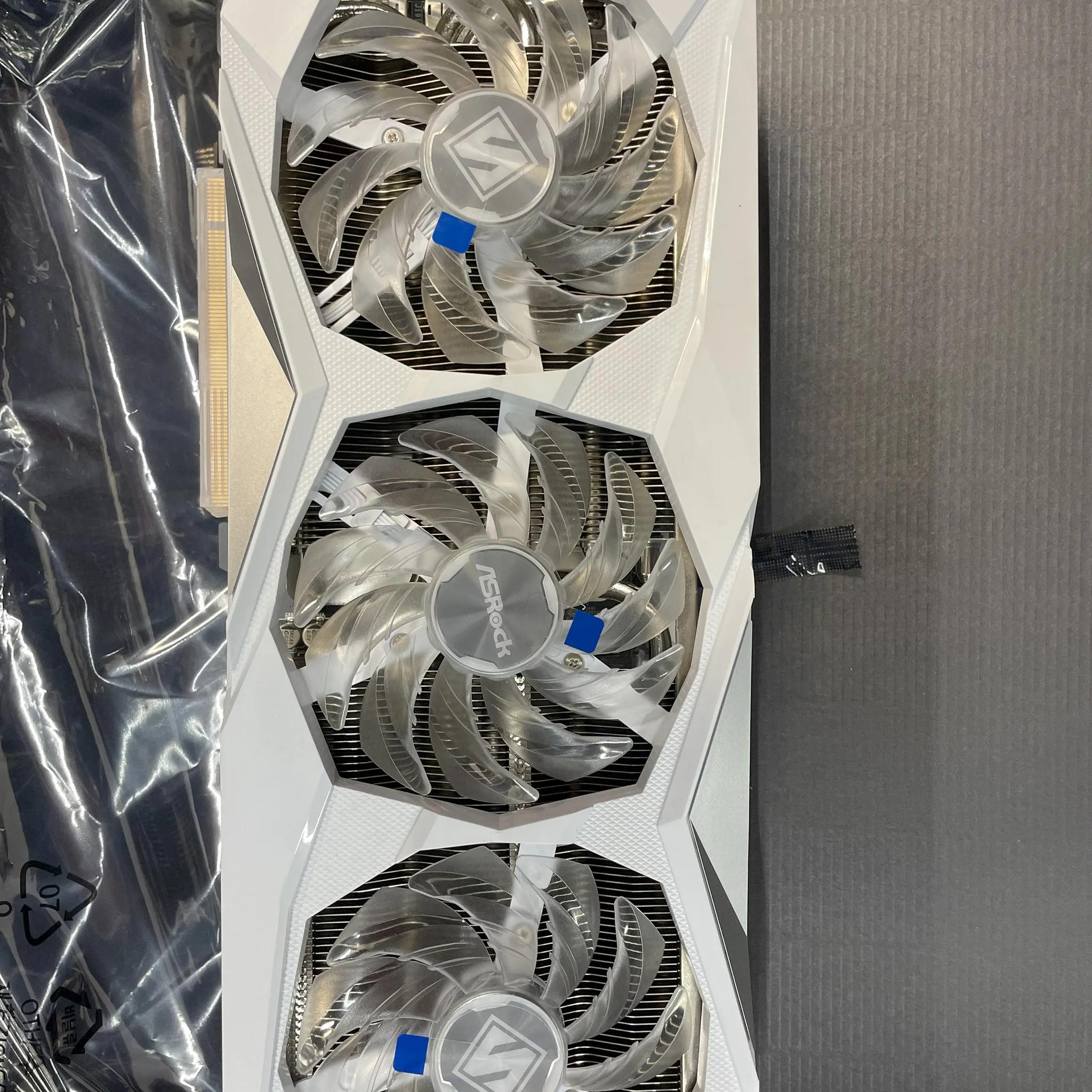ASRock Steel Legend RX 7700XT Like New