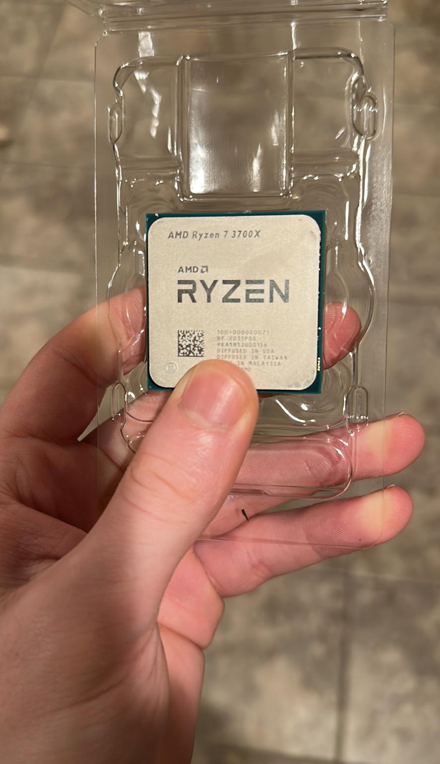 Ryzen 7 3700X