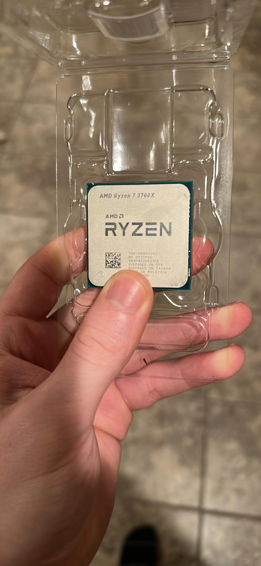 Ryzen 7 3700X