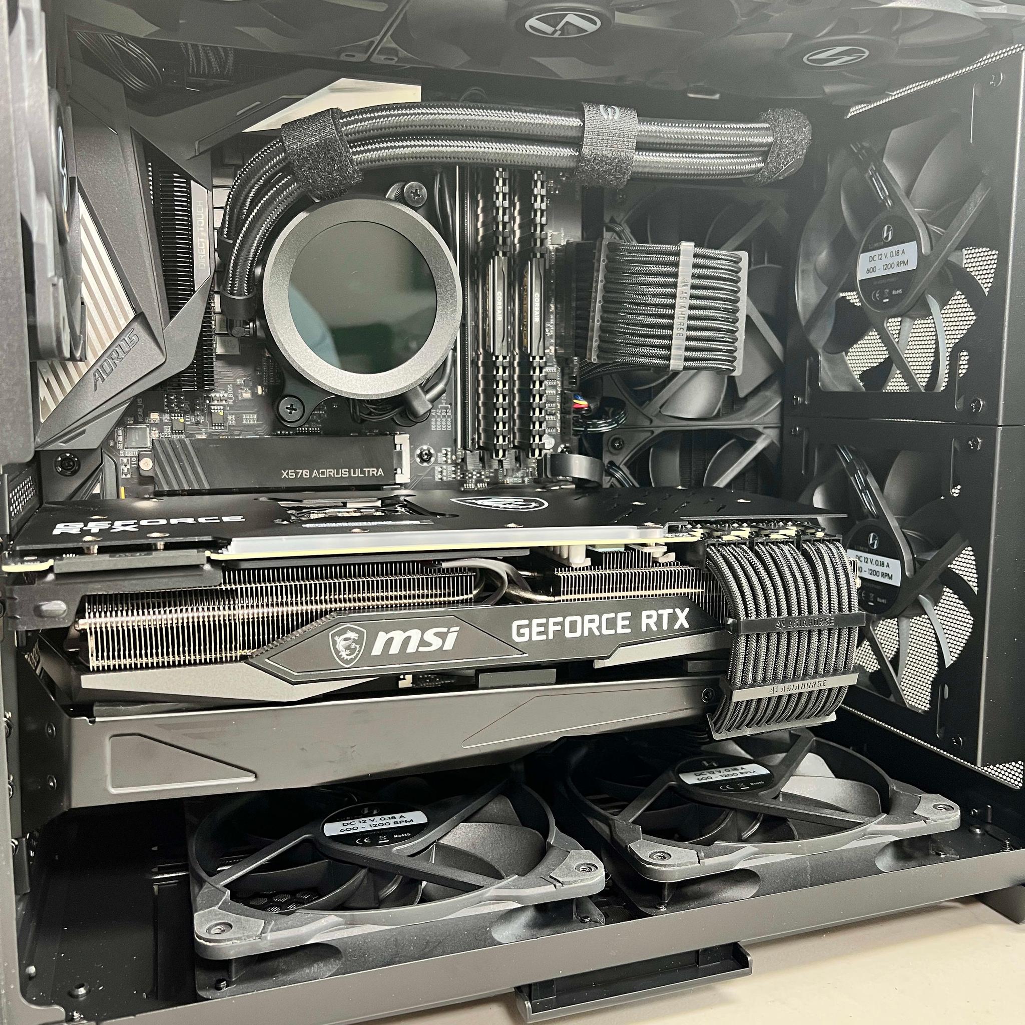 Stealthy - Ryzen 9 5900X | RTX 3090 Gaming PC