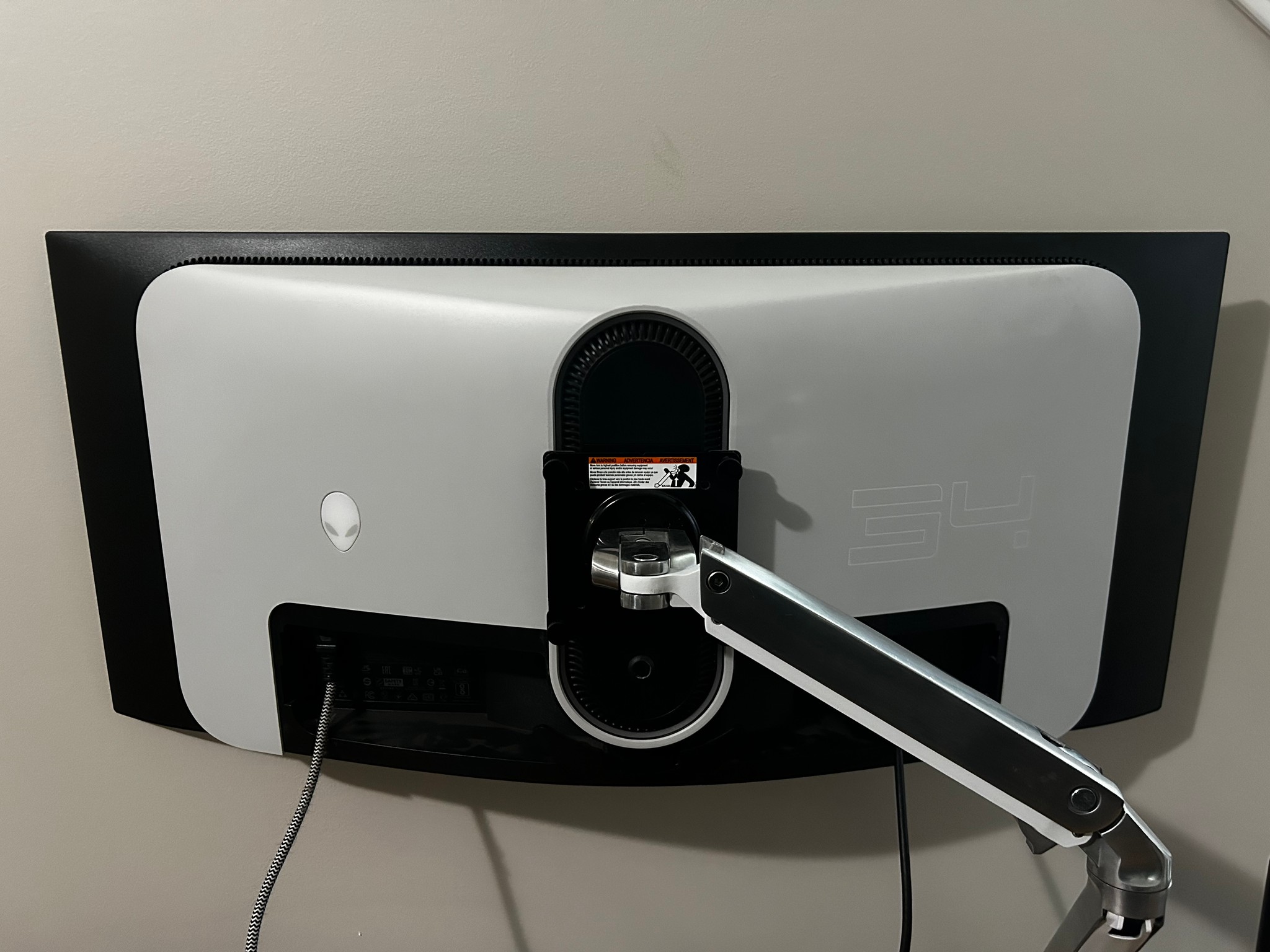 Alienware 34” OLED Curved Ultra-Wide (175hz) (3440x1440 Resolution) Gaming Monitor (AW3423DW)