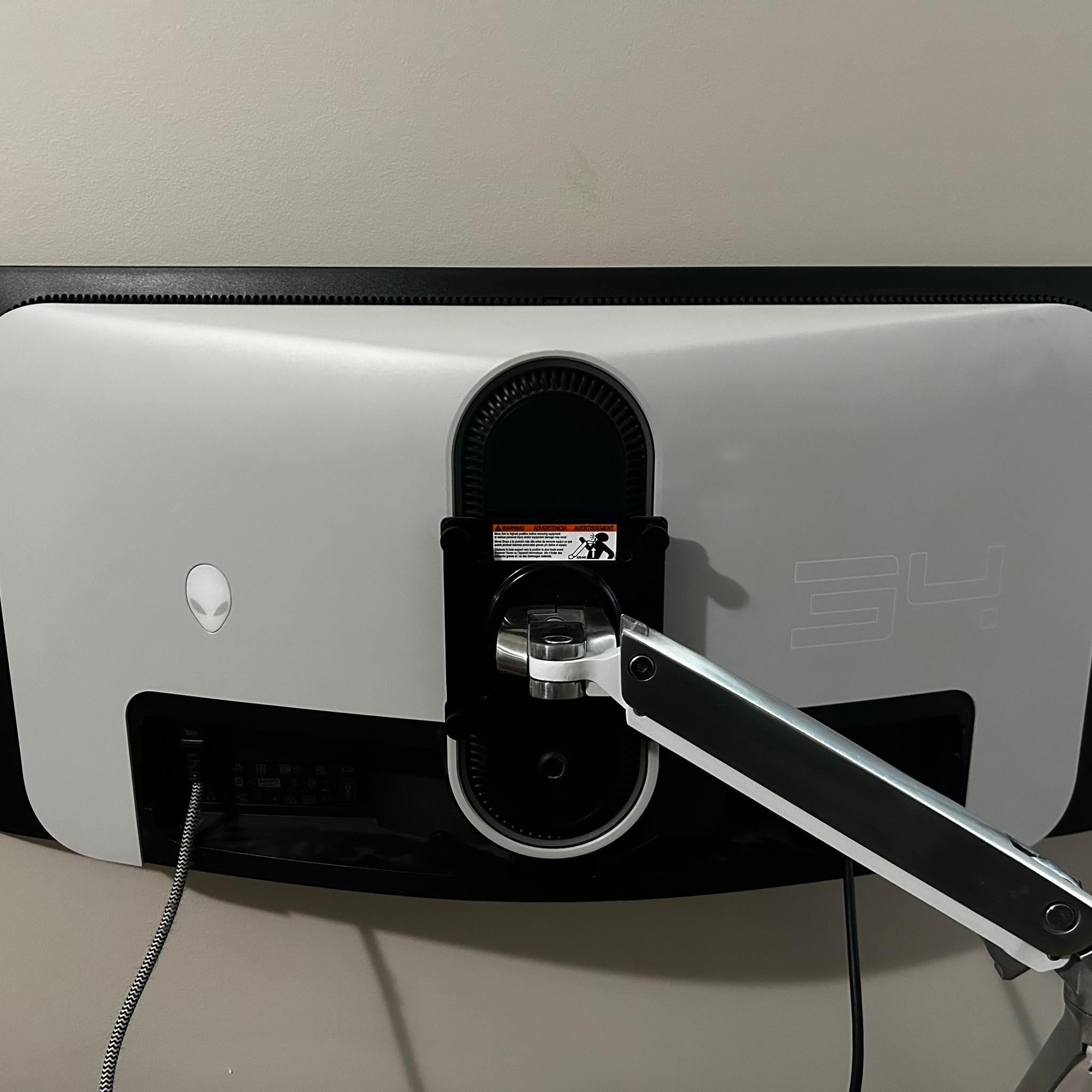 Alienware 34” OLED Curved Ultra-Wide (175hz) (3440x1440 Resolution) Gaming Monitor (AW3423DW)