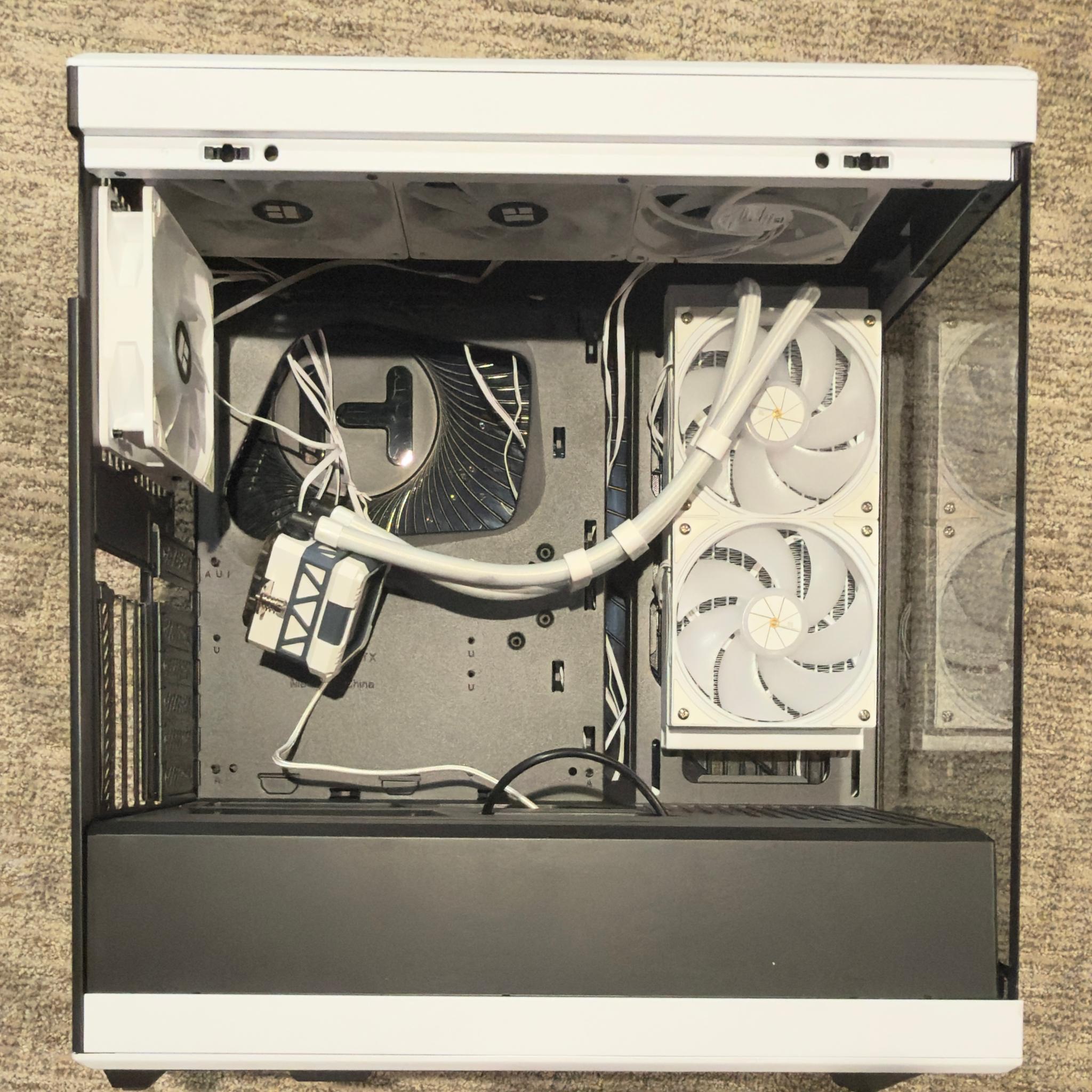 HYTE Y40 Panda PC Case + 1000WPSU + 240mm AIO Cooler + 7x Fans + Keyboard Bundle