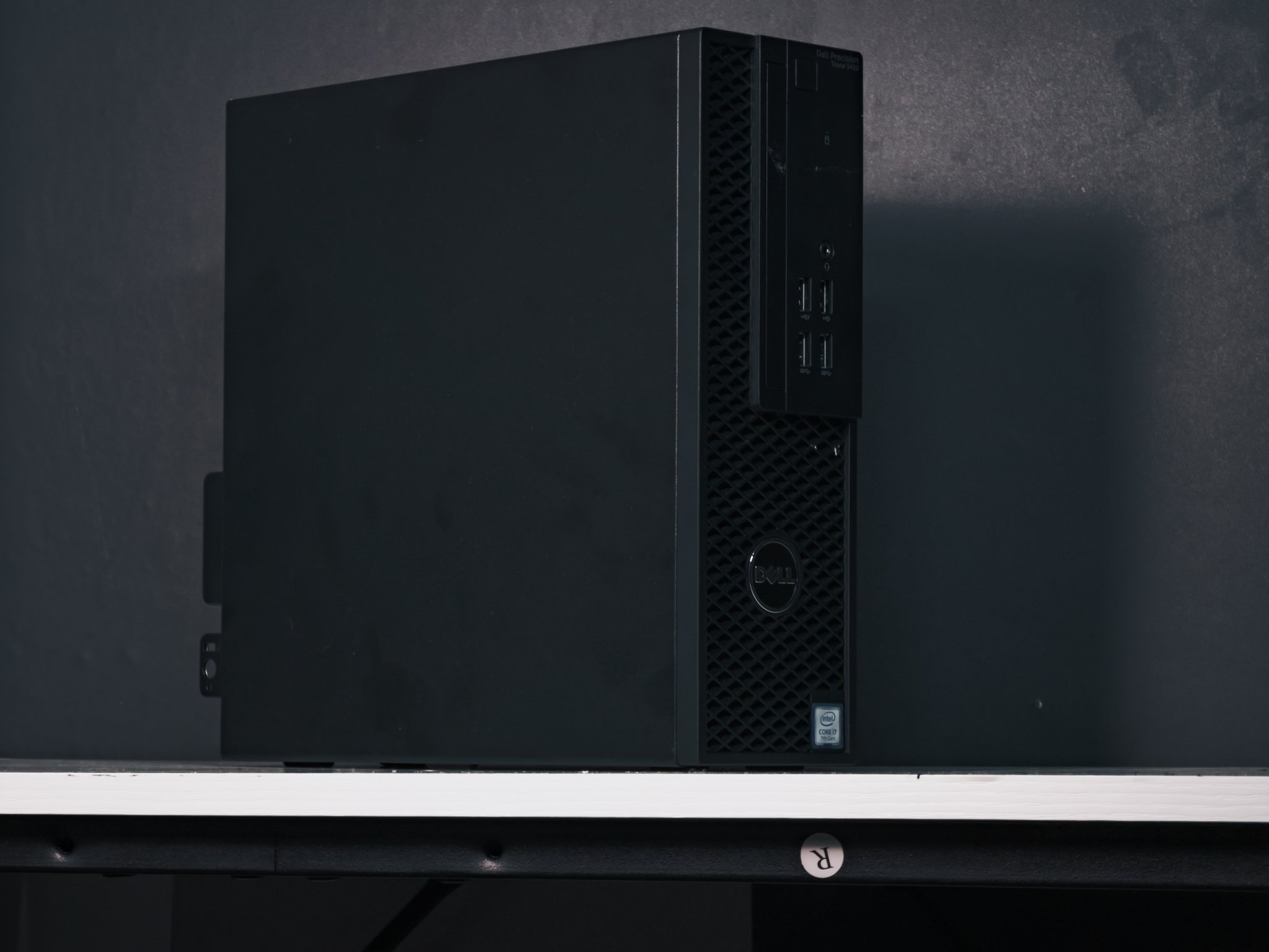 SFF Killer Gaming & Productivity PC – i7-7700 | RX 6300 | 32GB DDR4