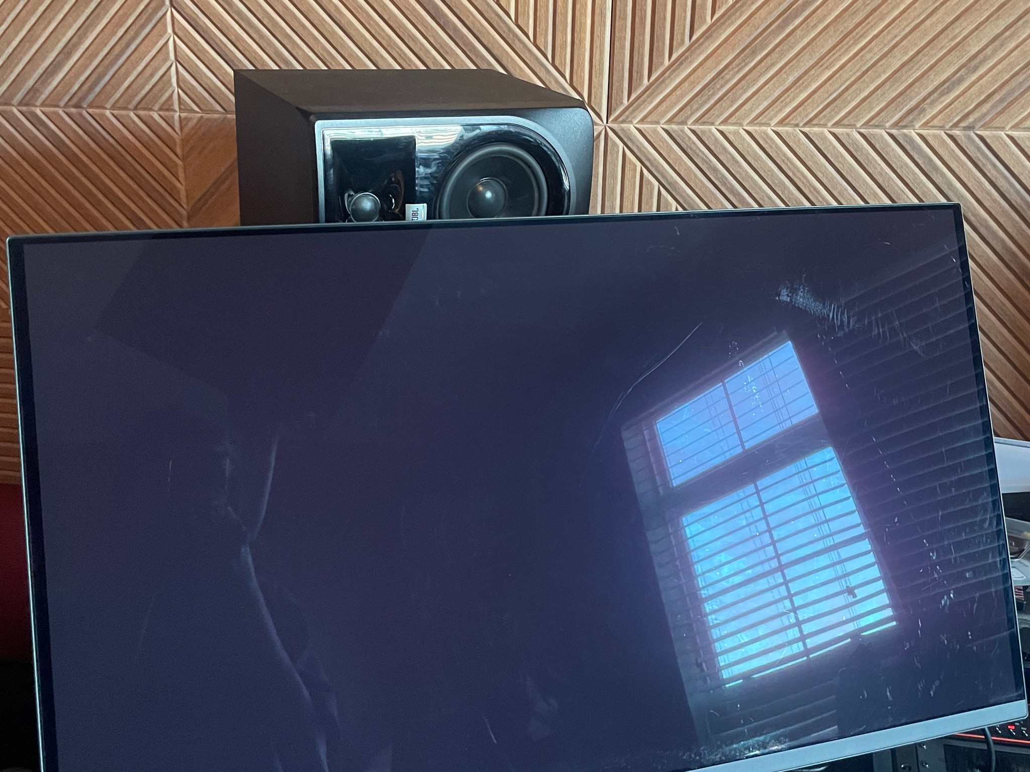 AORUS (FO32U2P) 32" QD-OLED 4K Gaming Monitor (240hz)