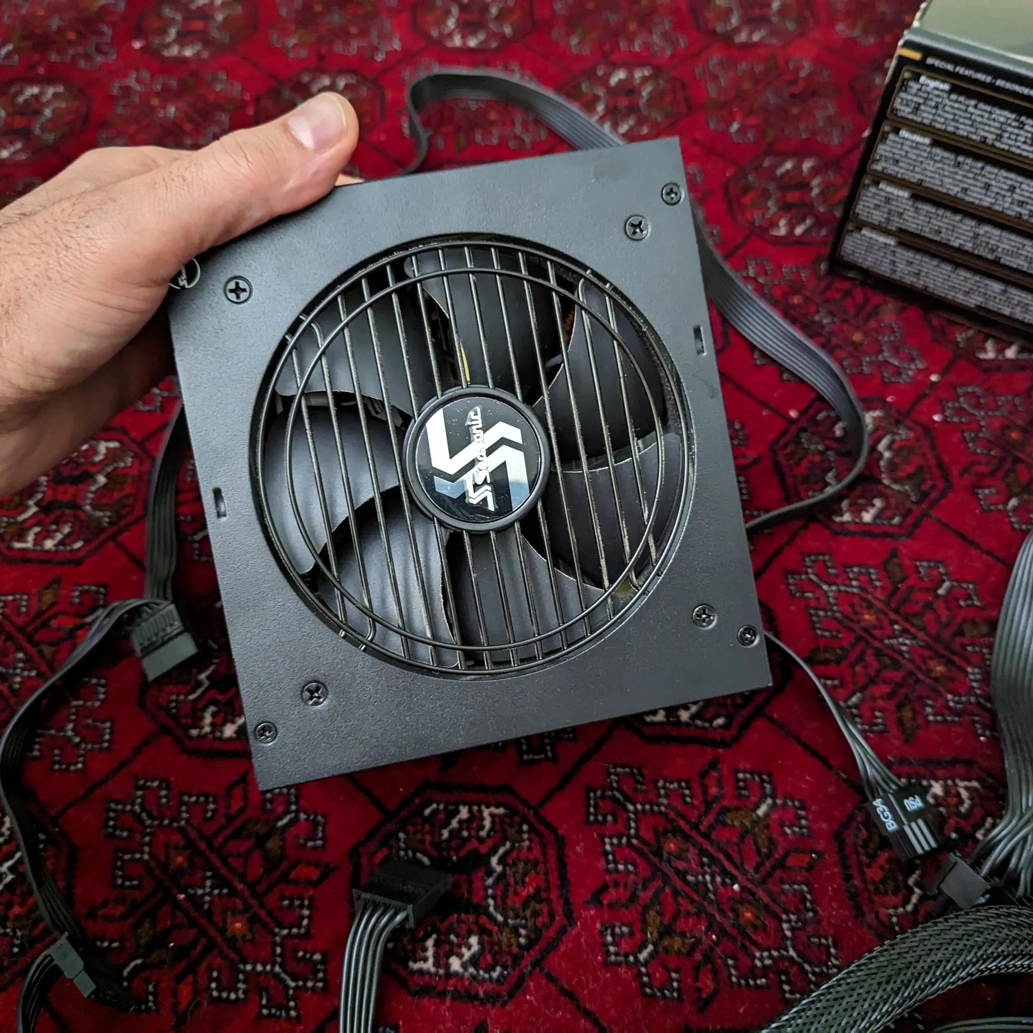 Seasonic Focus GX 1000W 80+ Gold Like New 