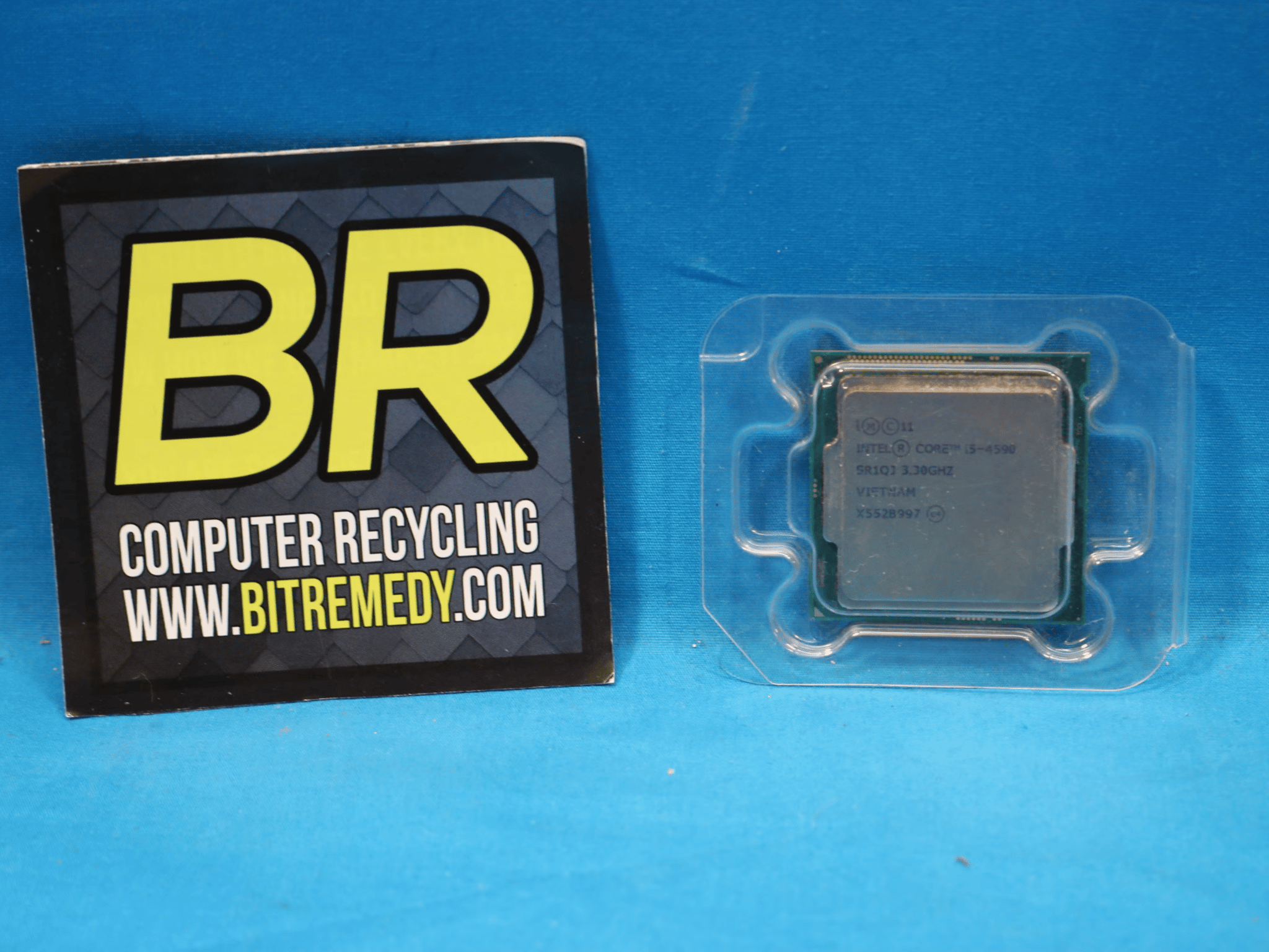 OEM Style Intel Core i5-4590 3.3Ghz Quad Core CPU with Clamshell