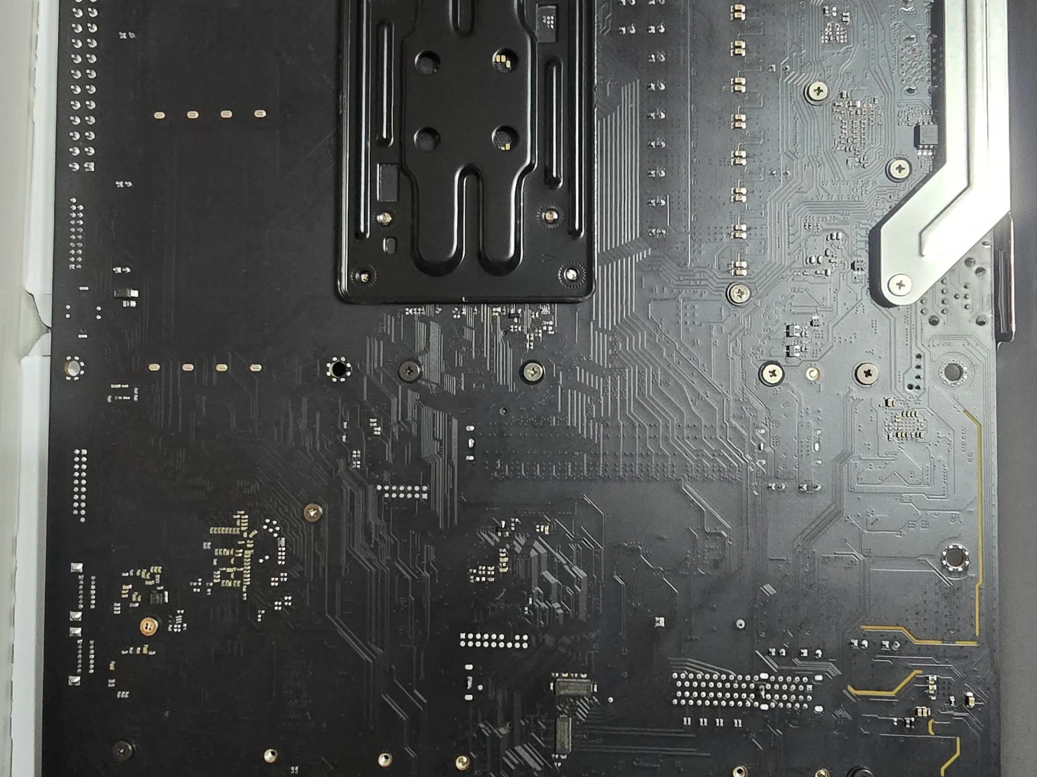 ASRock x870 Riptide, 9800x3D, 4TB 990 Pro Bundle