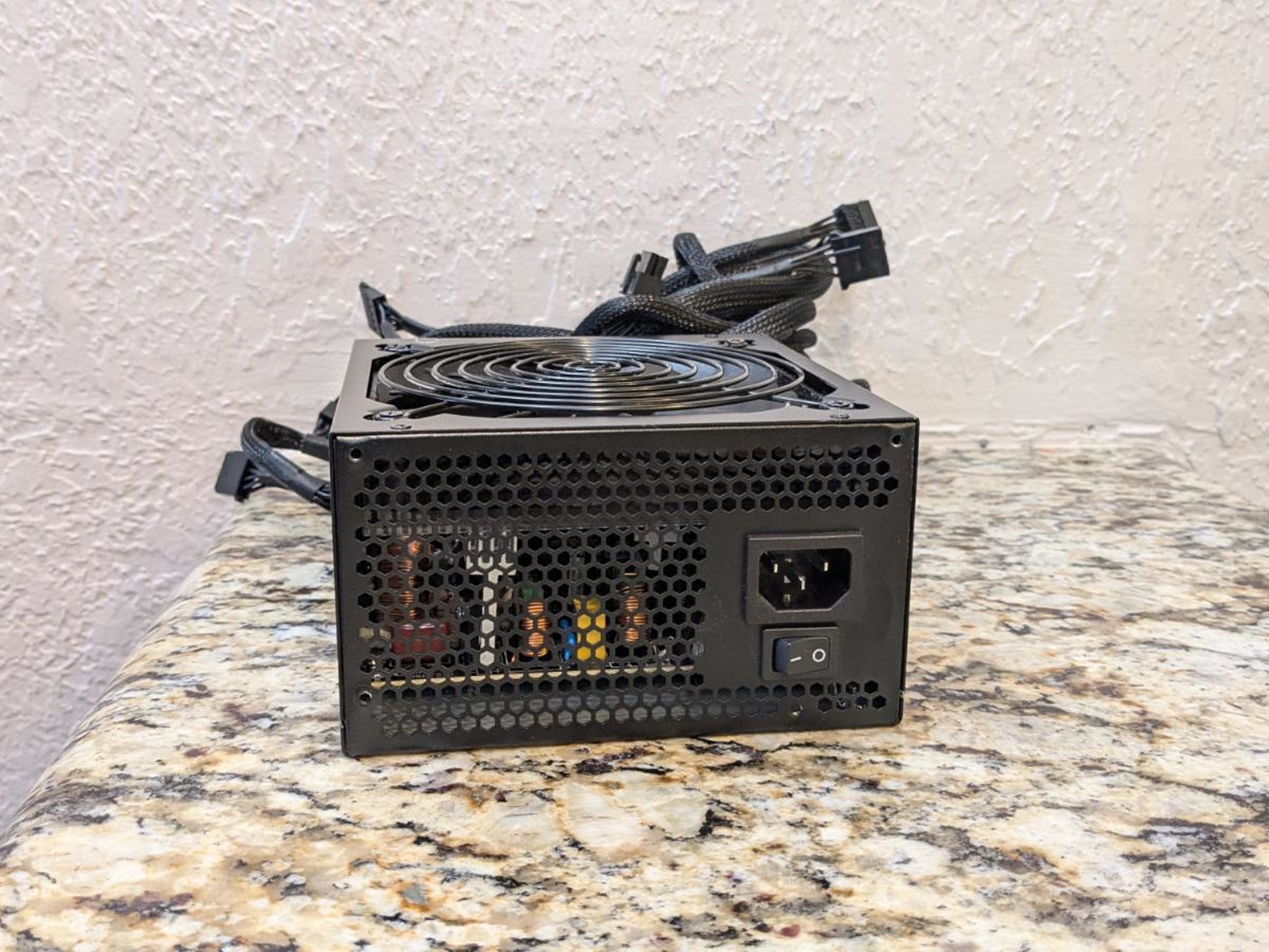Apevia Prestige 600w 80+ Gold