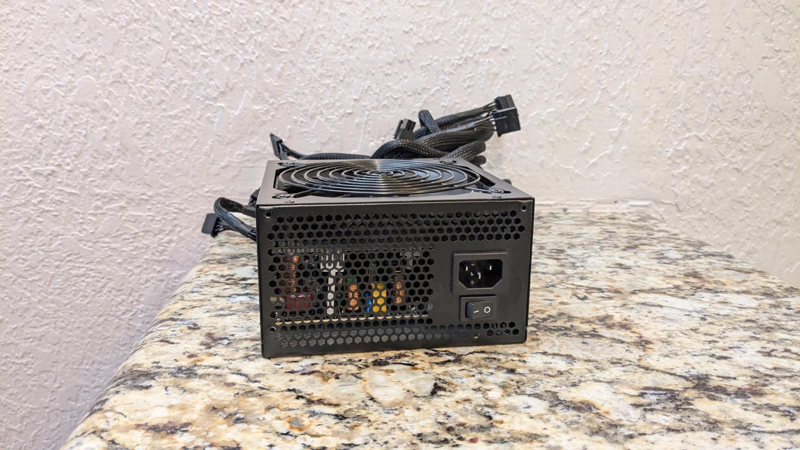 Apevia Prestige 600w 80+ Gold
