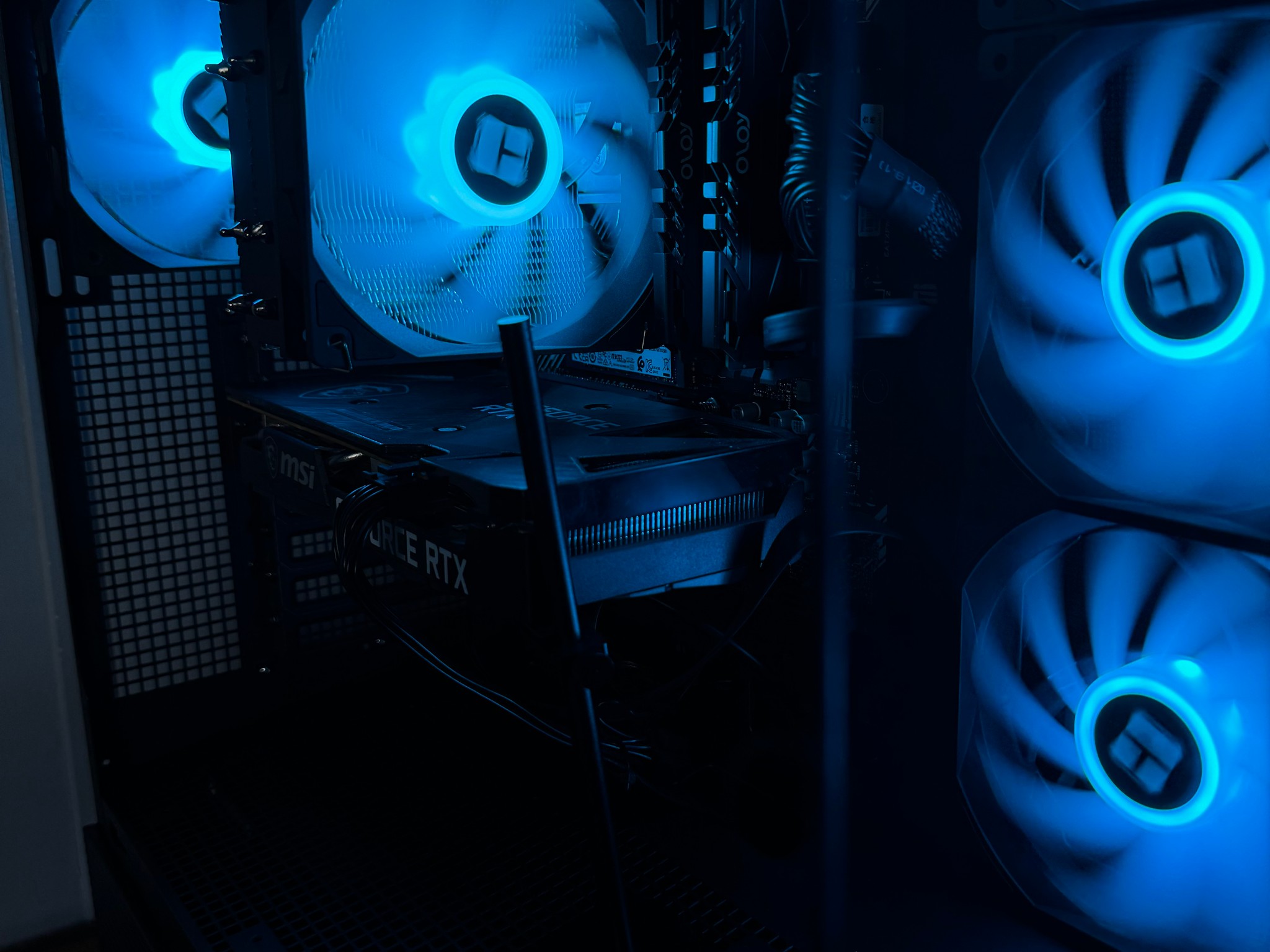 Gaming PC HIGH FPS!!!