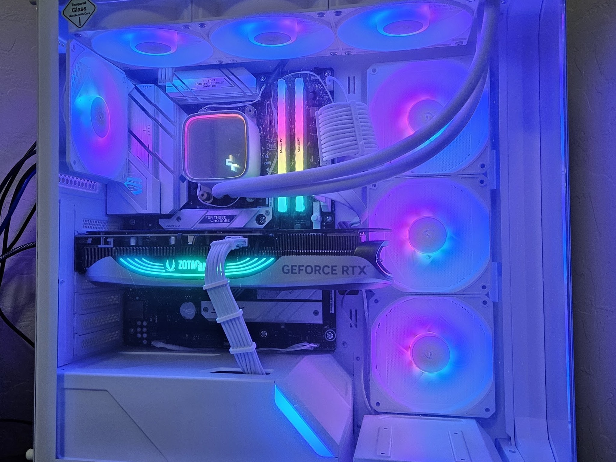 霜 Shimo v2 | Ryzen 5 7600X3D + RTX 4070 Ti | Tooth and Tail Included!