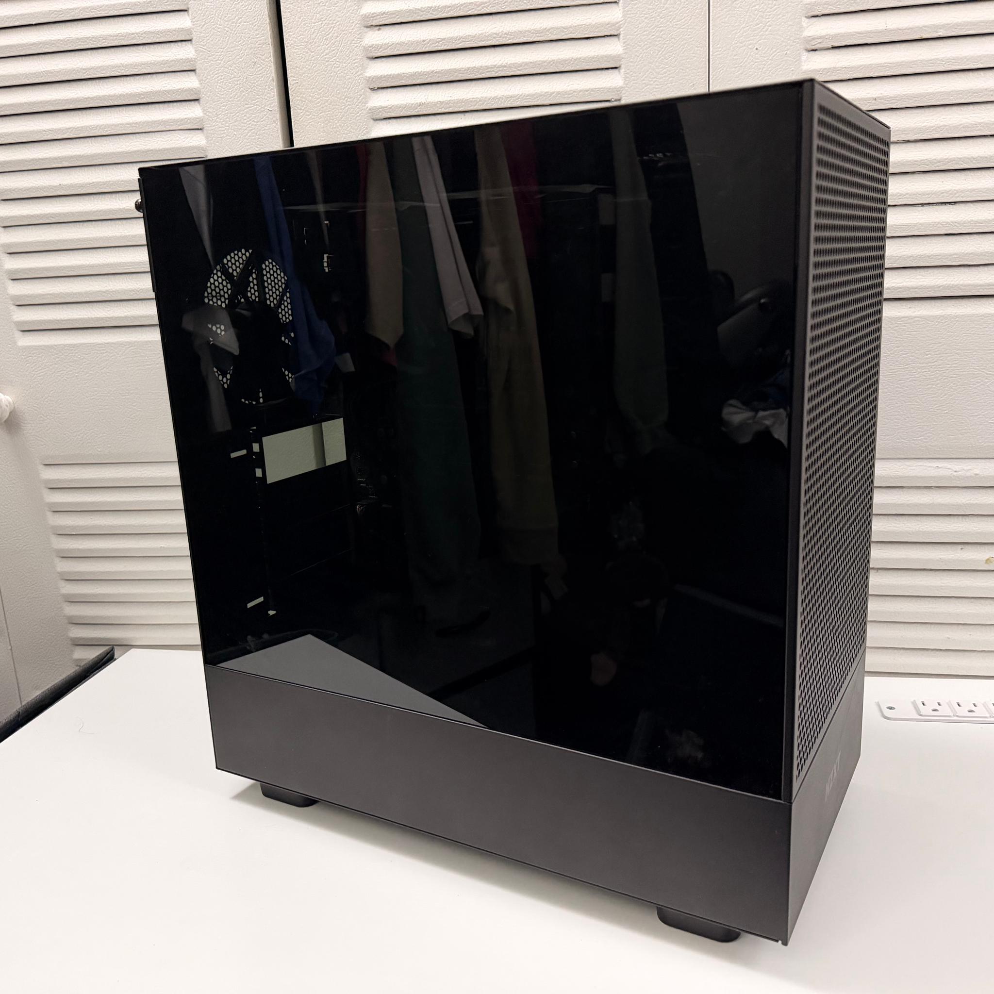 Custom Gaming PC Build – 32GB RGB – Kraken 280 LCD – 750W Gold – Needs GPU + SSD