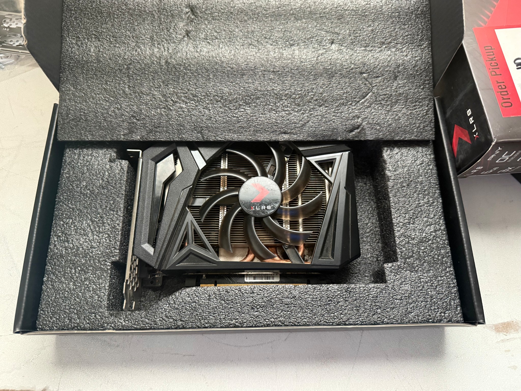 GeForce GTX™ 1660 Super XLR Gaming 6gb