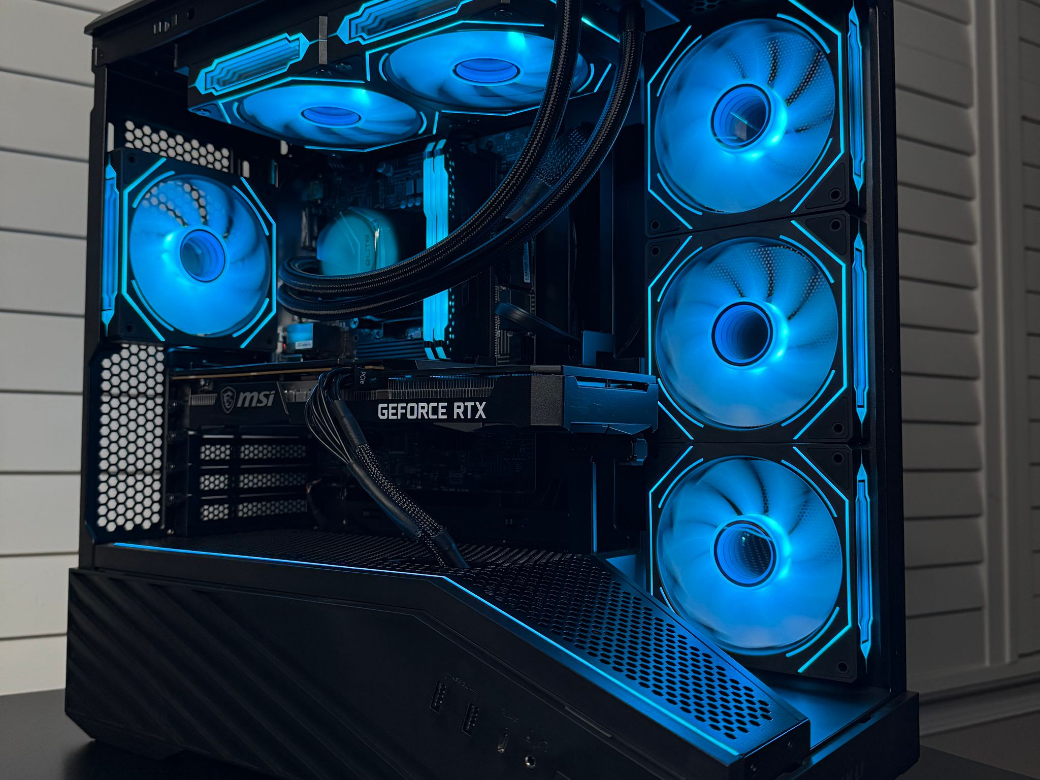 🏔️“GLACIER” | RTX 3060 12GB + i5-10400F | Liquid-Cooled 1440p Gaming PC