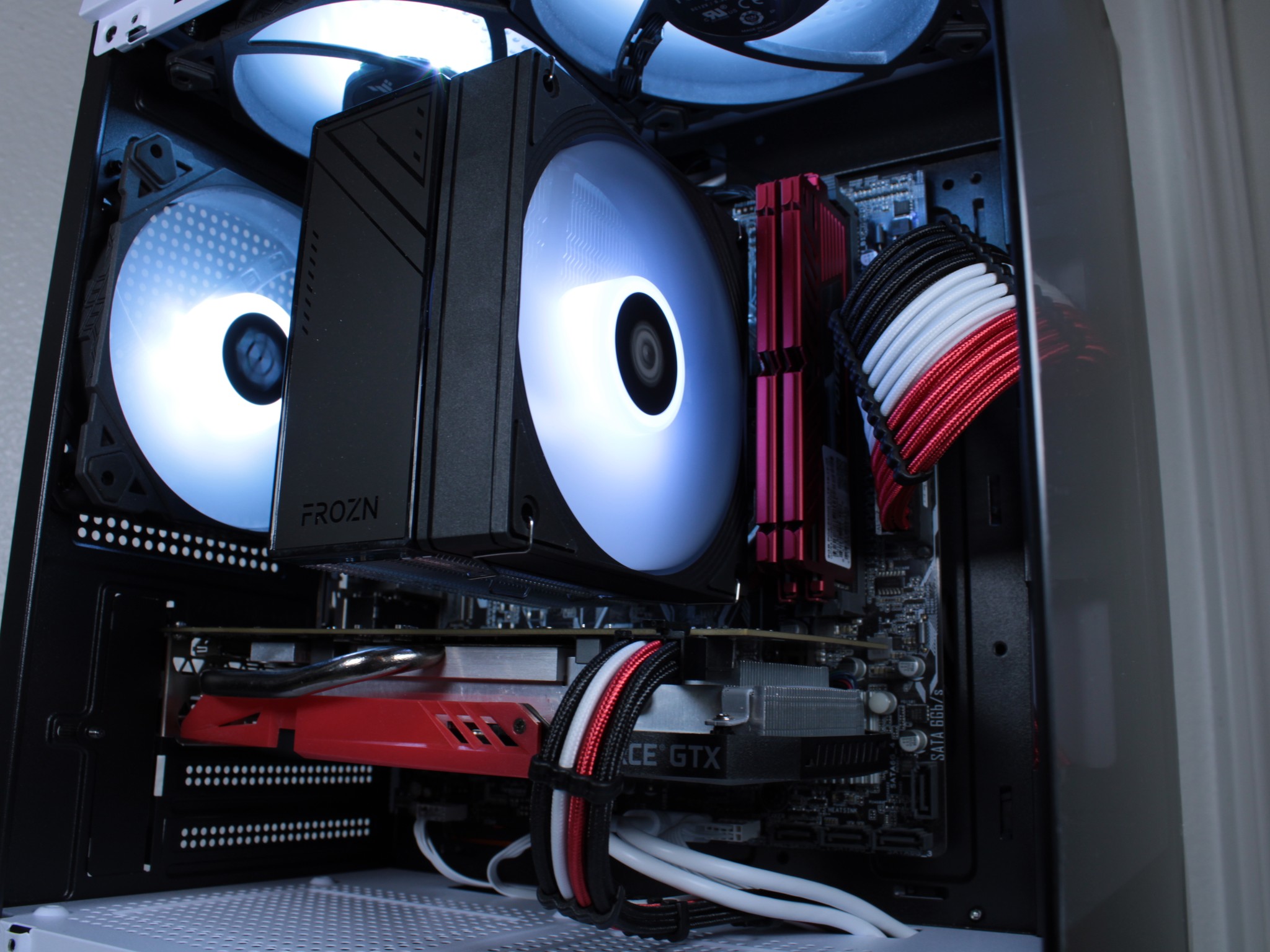 GTX 1660 Super | Ryzen 5 2600 | 16 GB DDR4 Ram 3200 MHz | 512GB NVMe | WiFi | Windows 11 activated