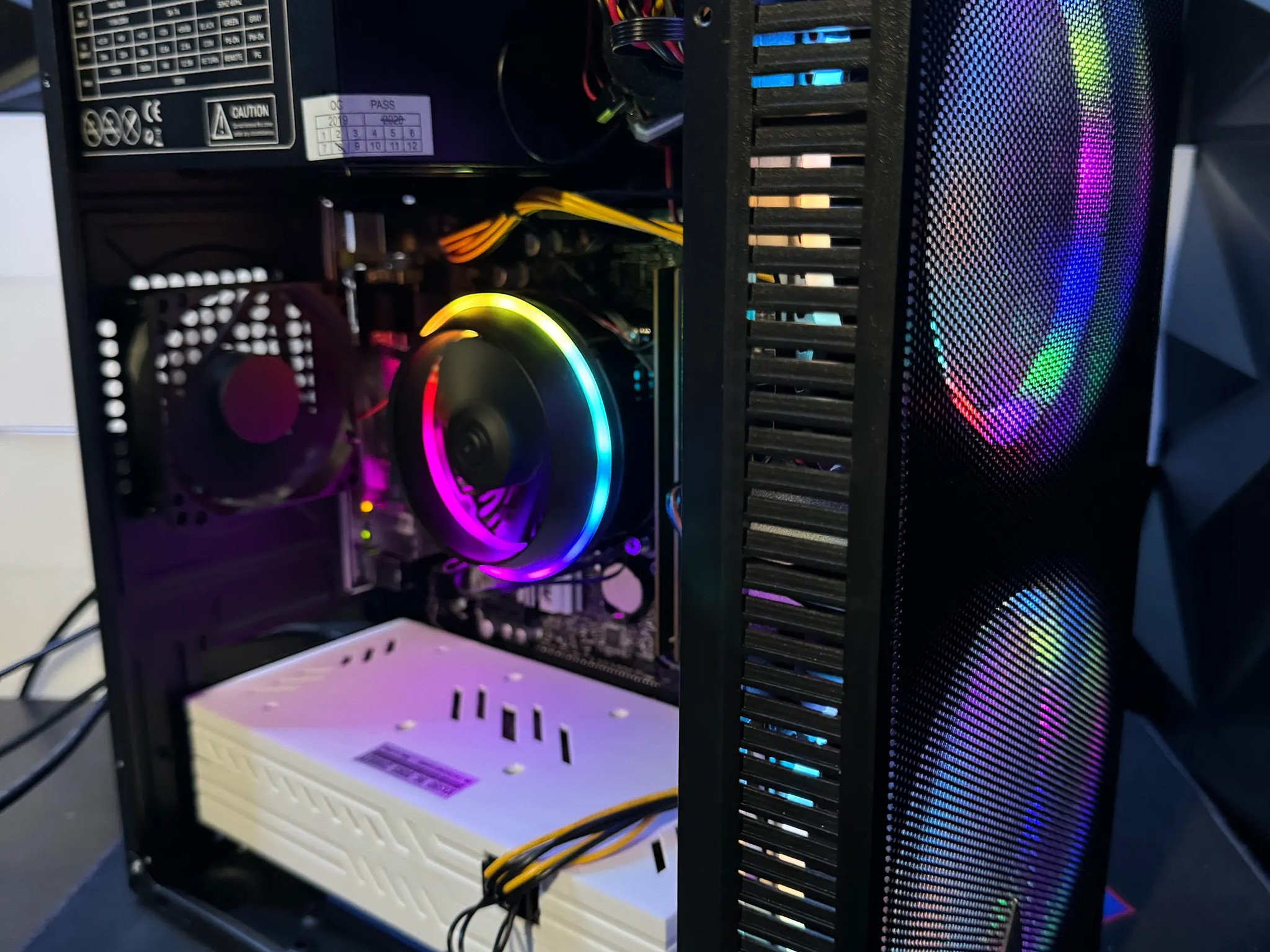 Tusker Build 9580 Intel i5 RX 580