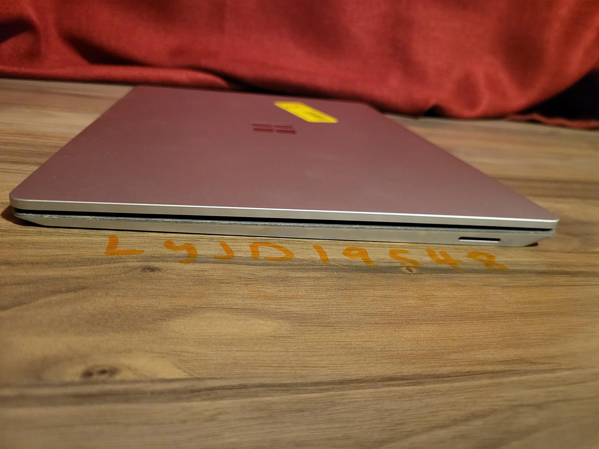 Microsoft Surface Laptop 5 - 512gb ssd - evo i7-1255u - 13.5" 2k Touch Screen