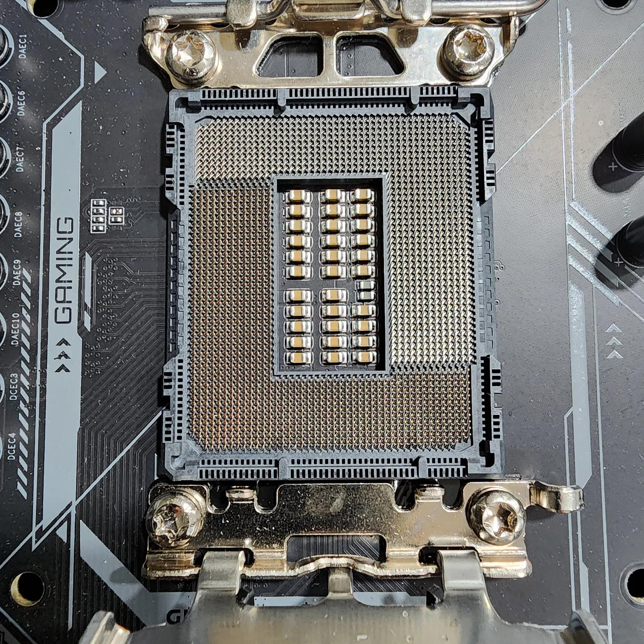 Gigabyte Z690 Gaming X DDR4