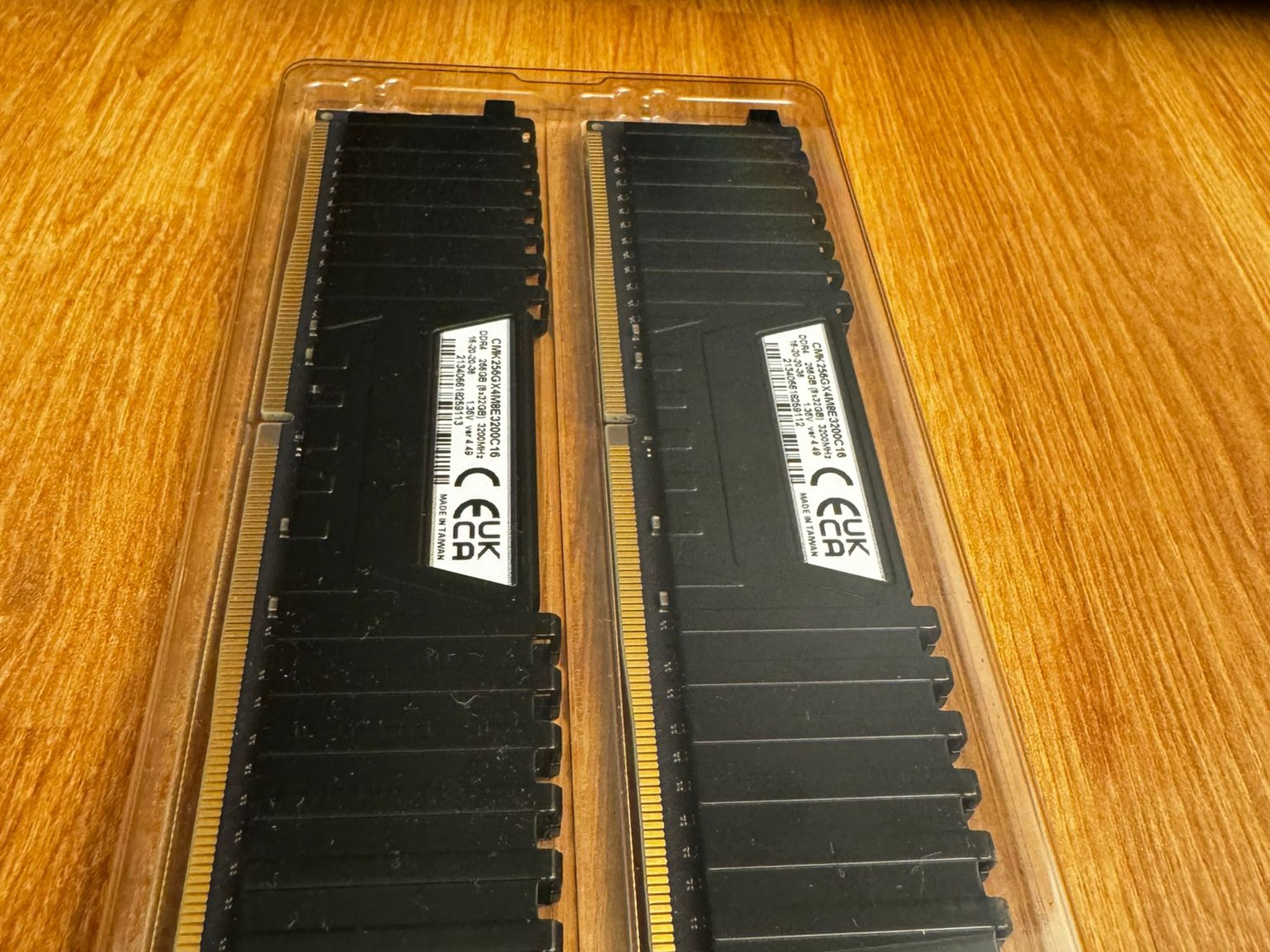Brand New 64 GB Corsair Vengeance LPX DDR4 - Open Box