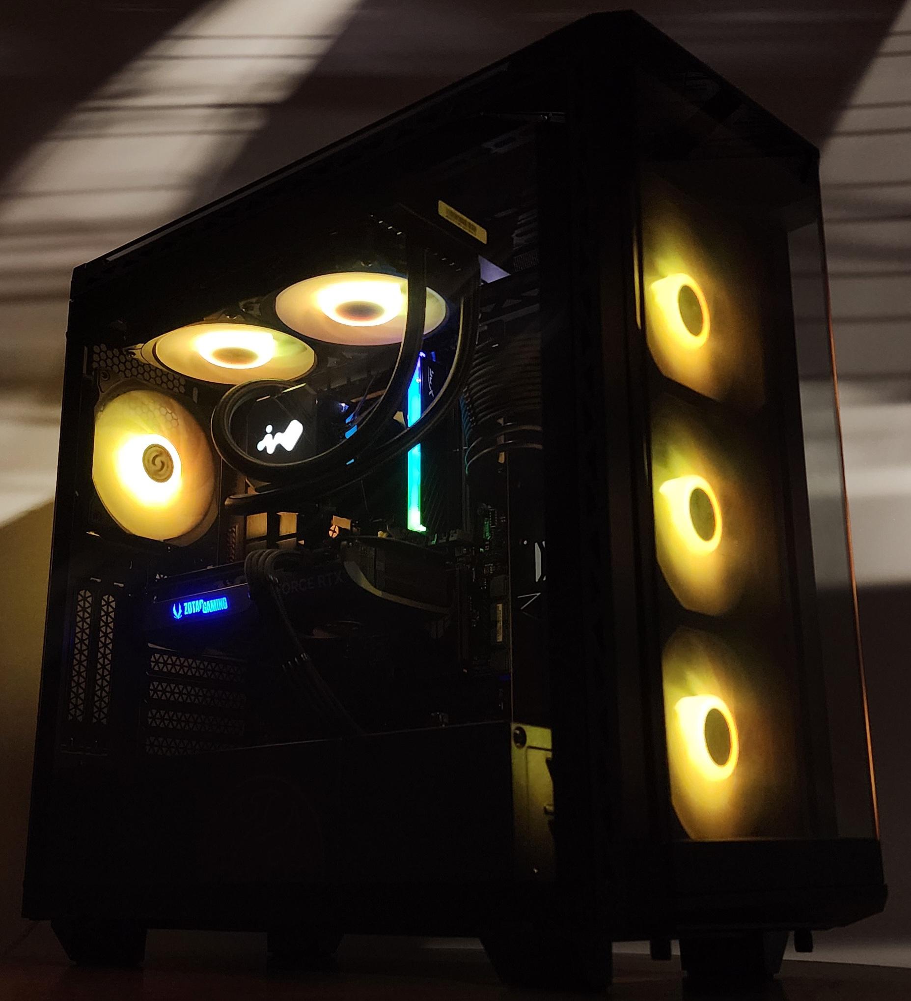 Gaming PC Ryzen 7 7700X 16GB RAM 1TB SSD RTX 4060 Ti 16GB Windows 11 Computer