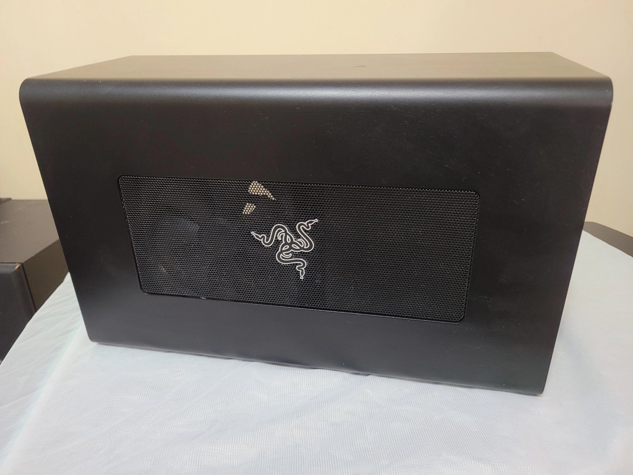Razer Core X thunderbolt 3 egpu enclosure