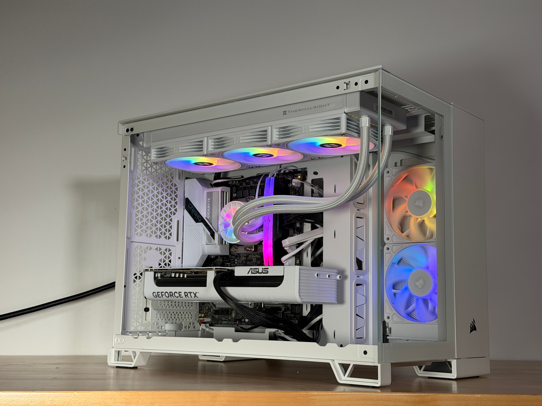 RTX 5070 Intel Core Ultra 7 265k Gaming PC