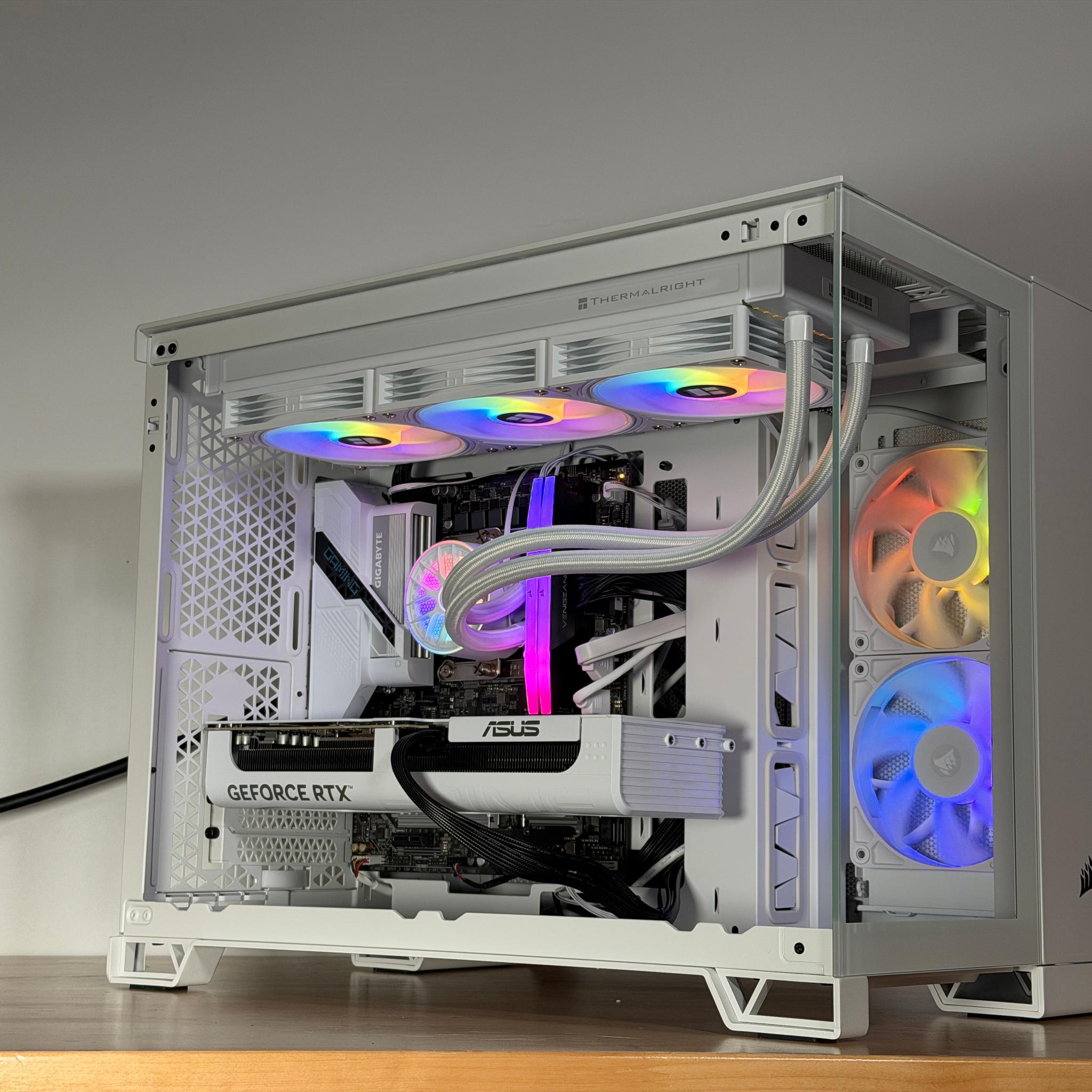RTX 5070 Intel Core Ultra 7 265k Gaming PC