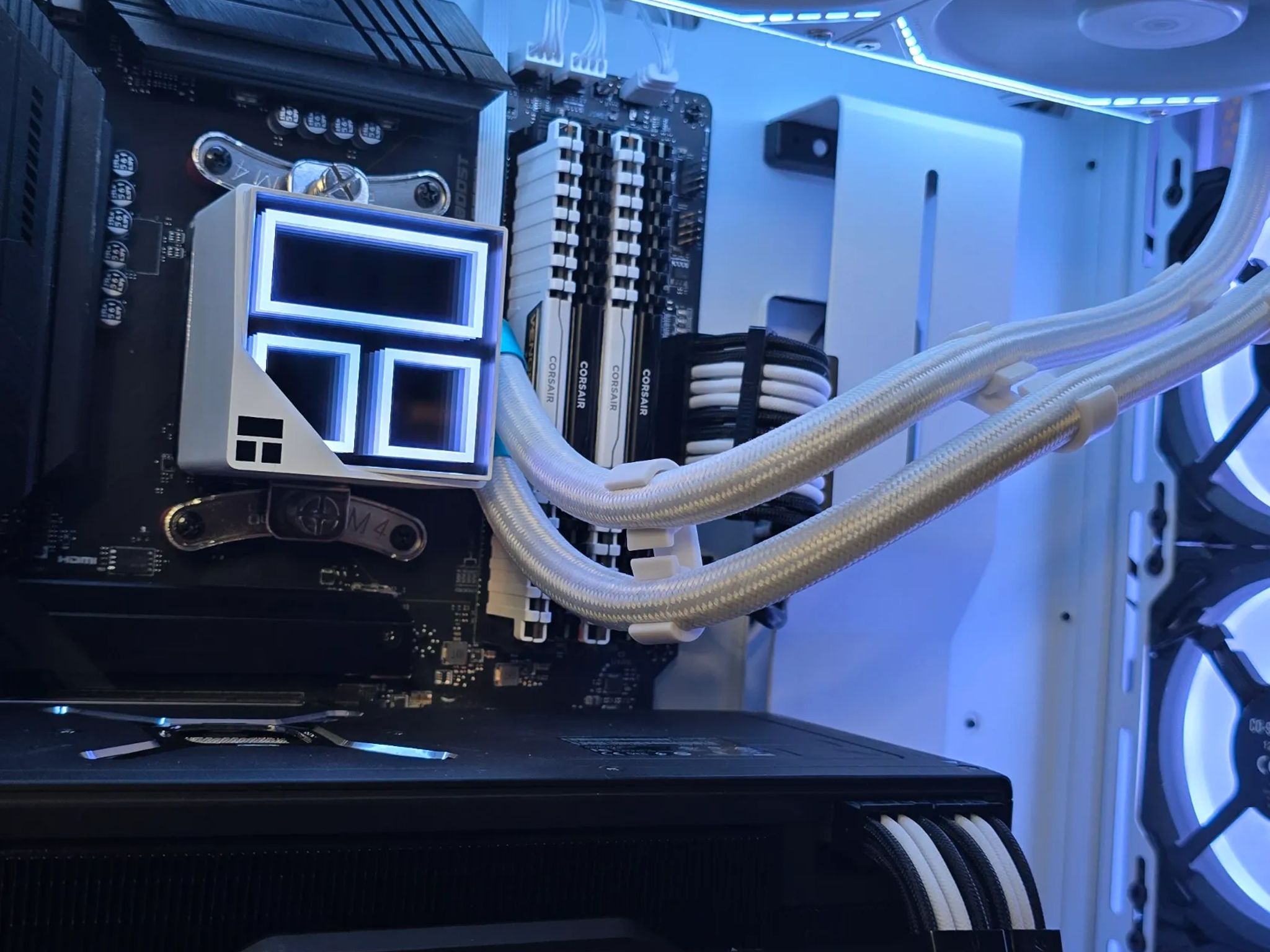 1440P BEAST 6800 XT / RYZEN 7 5800 X / 32 GB RAM / 1 TB SSD / WIFI