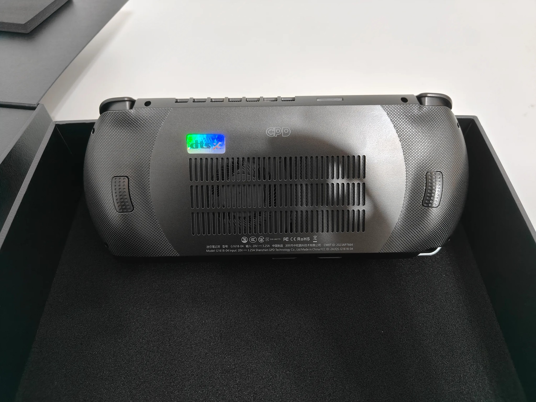 2023 GPD Win 4 4tb + 32gb Ryzen 7840U