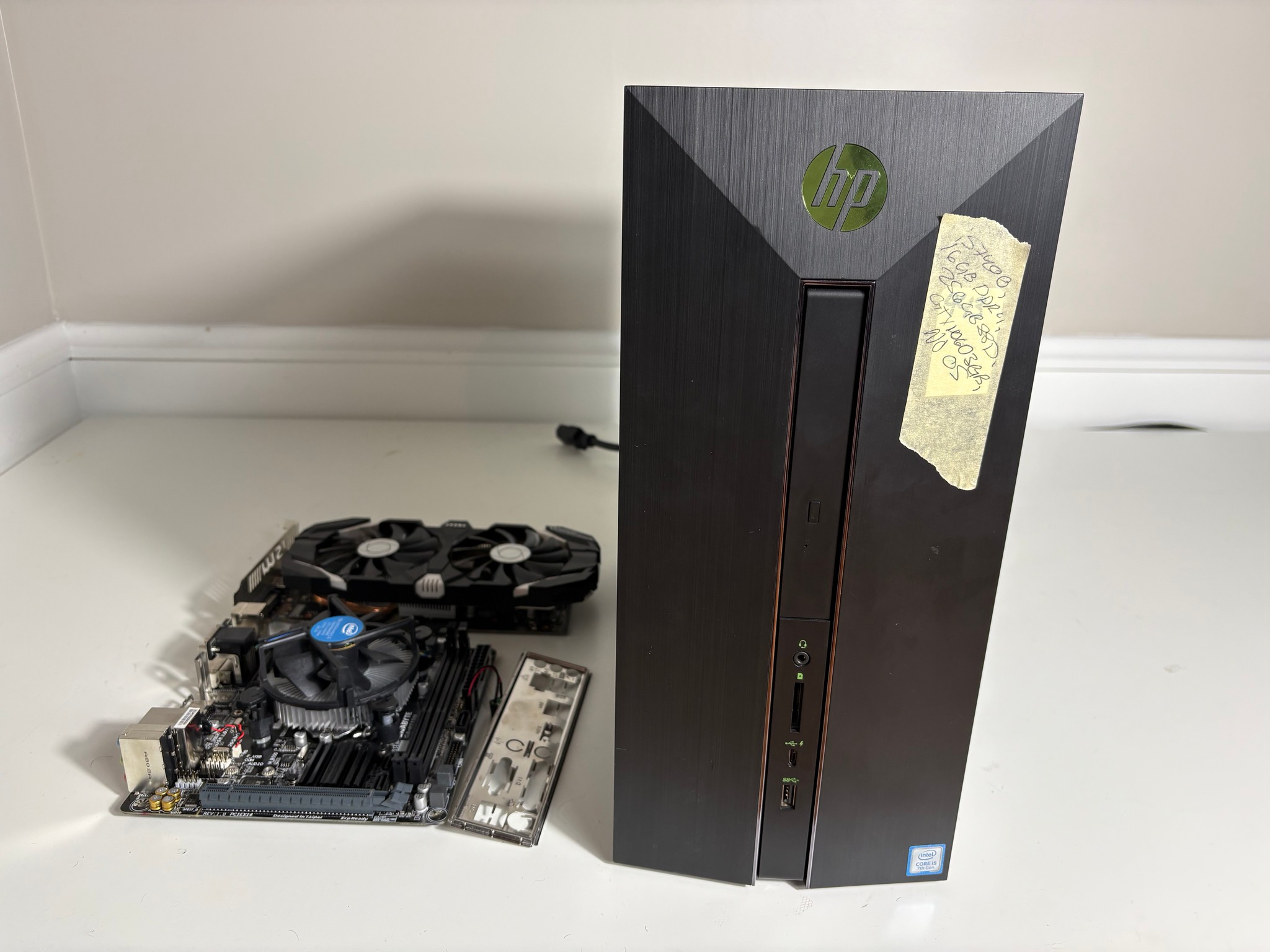 **Combo for 73peacs** ITX PC Combo - i5 7400, Gigabyte H110M, Intel Boxed Cooler