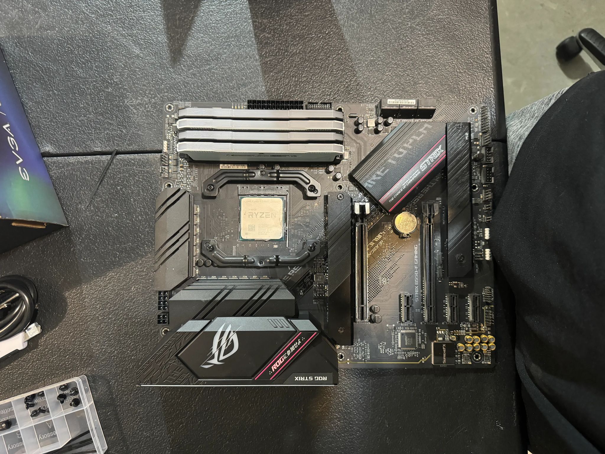 Ryzen 9 5950X/ROG Strix B550/64GB 3600MHZ/1TB 980 Pro CPU+Mobo+RAM+SSD Combo